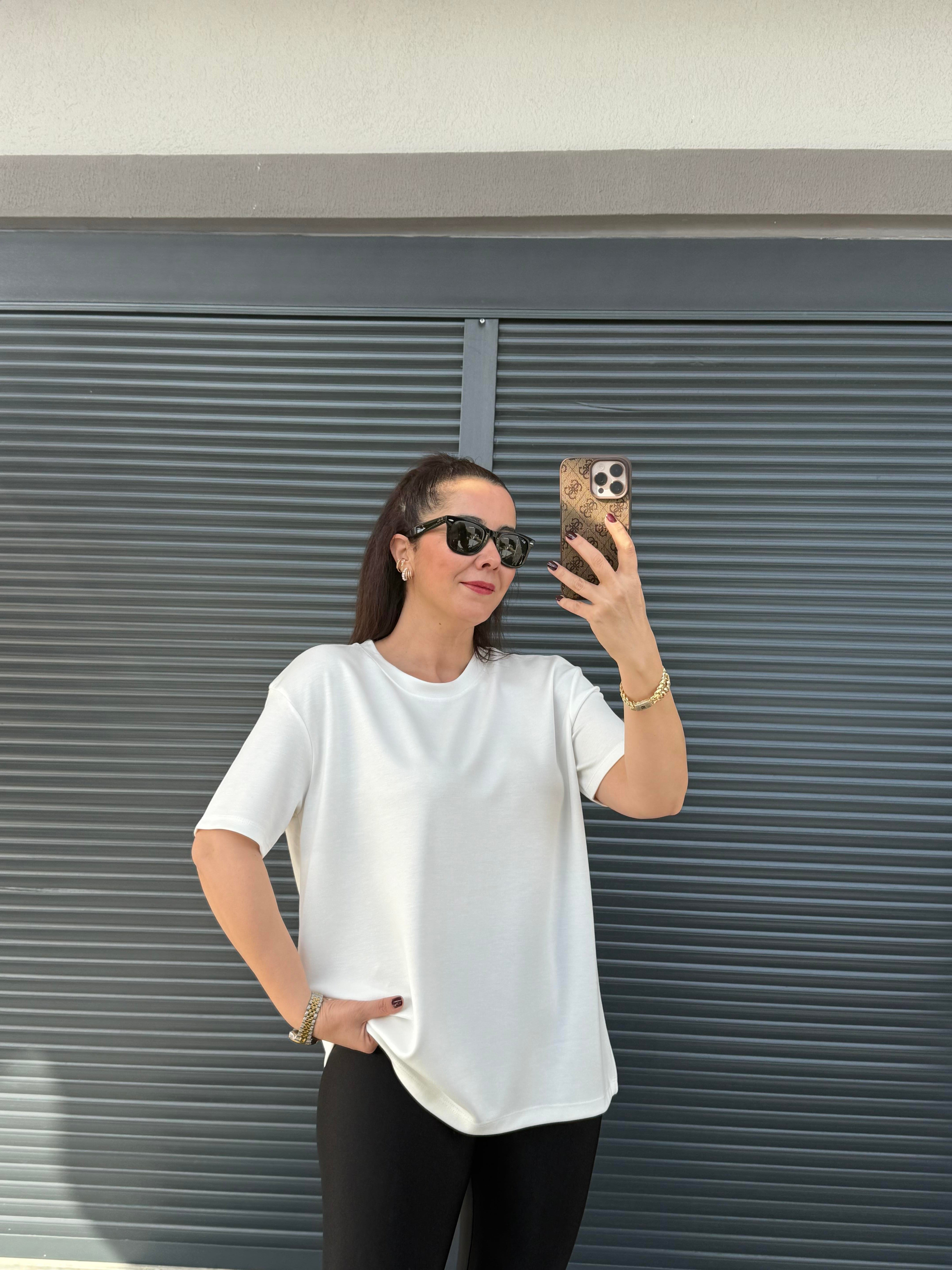 Modal Kumaş Bisiklet Yaka Basic T-Shirt Beyaz