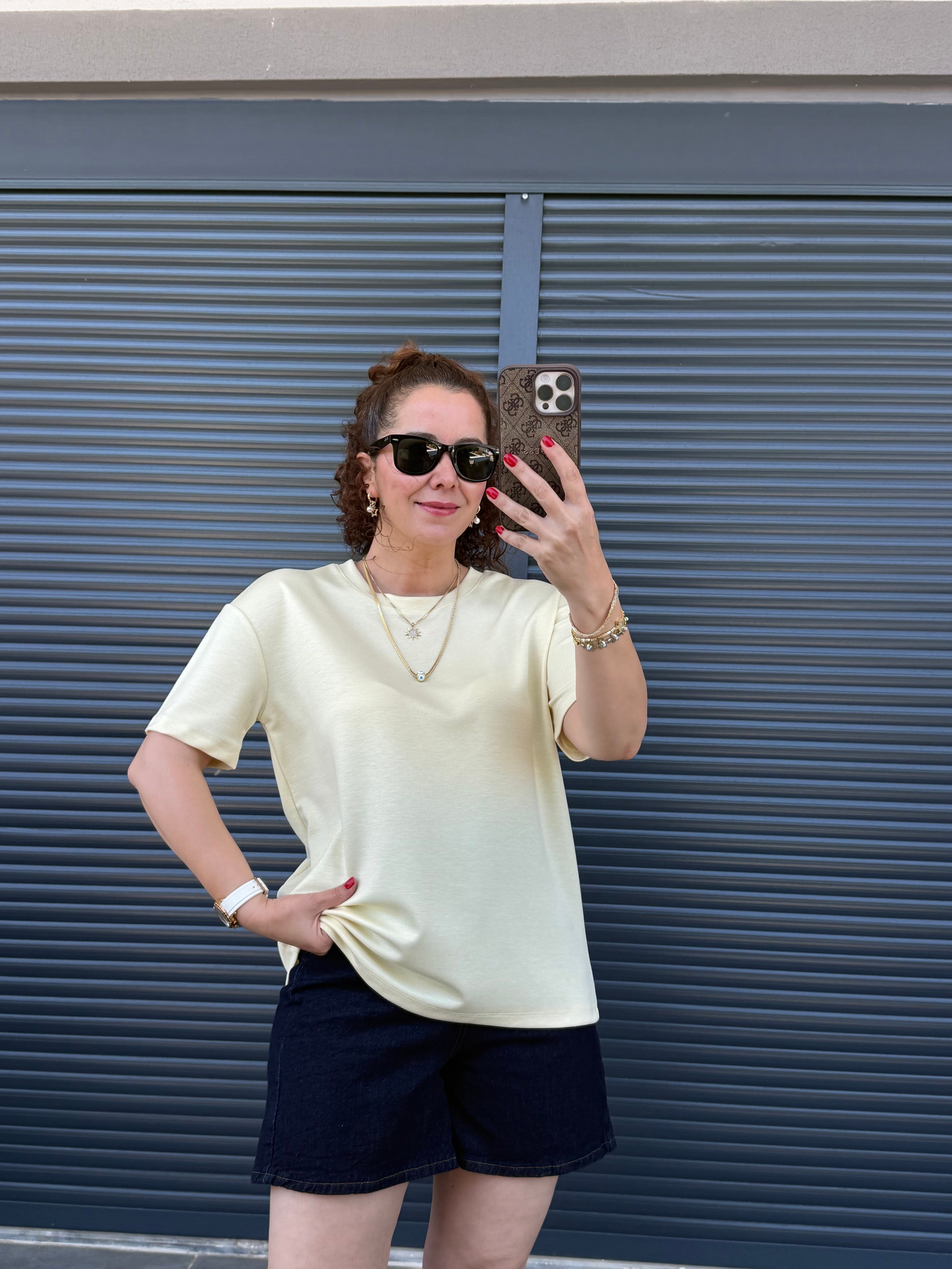 Modal Kumaş Bisiklet Yaka Basic T-Shirt Sarı