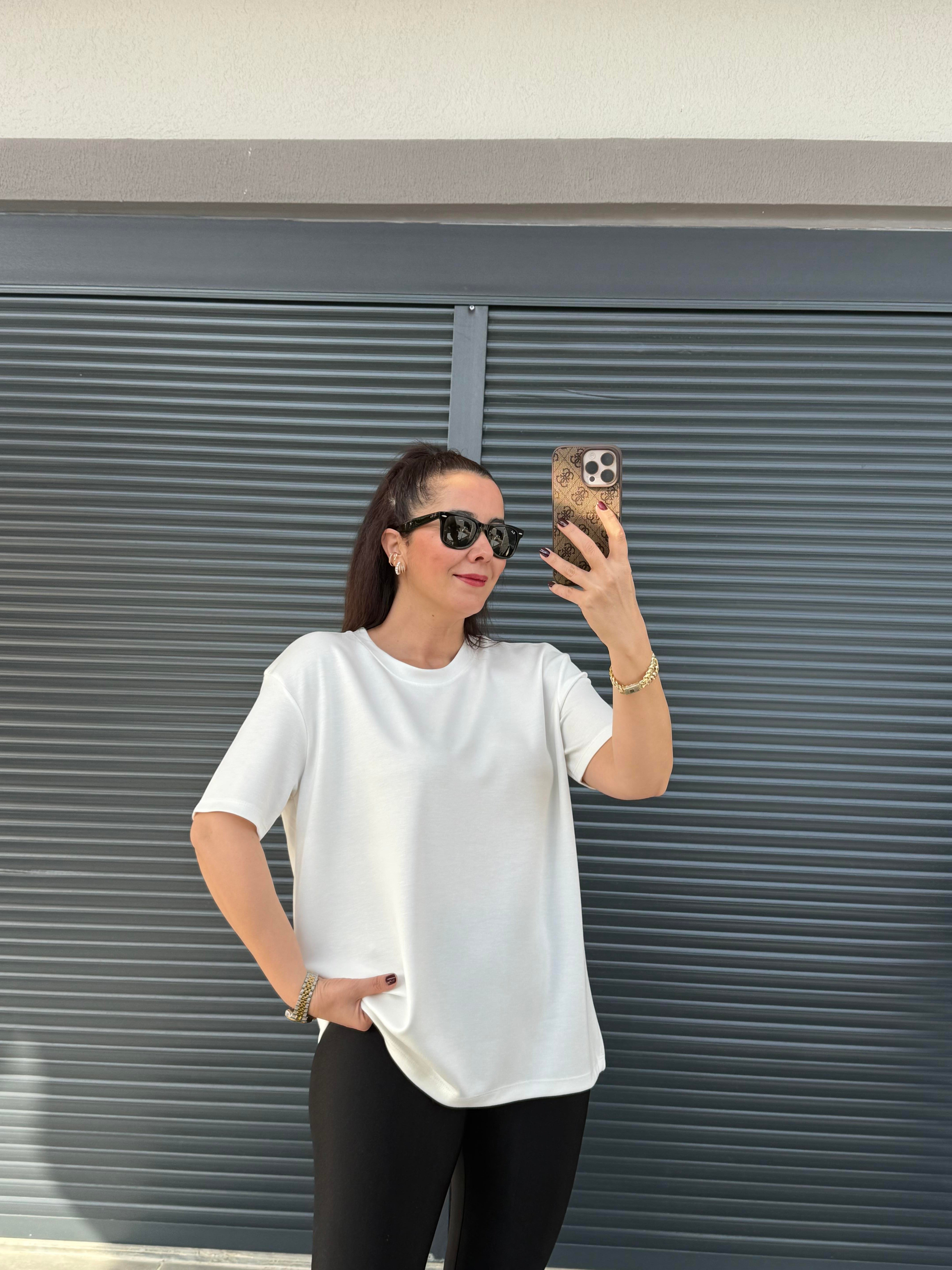 Modal Kumaş Bisiklet Yaka Basic T-Shirt Beyaz