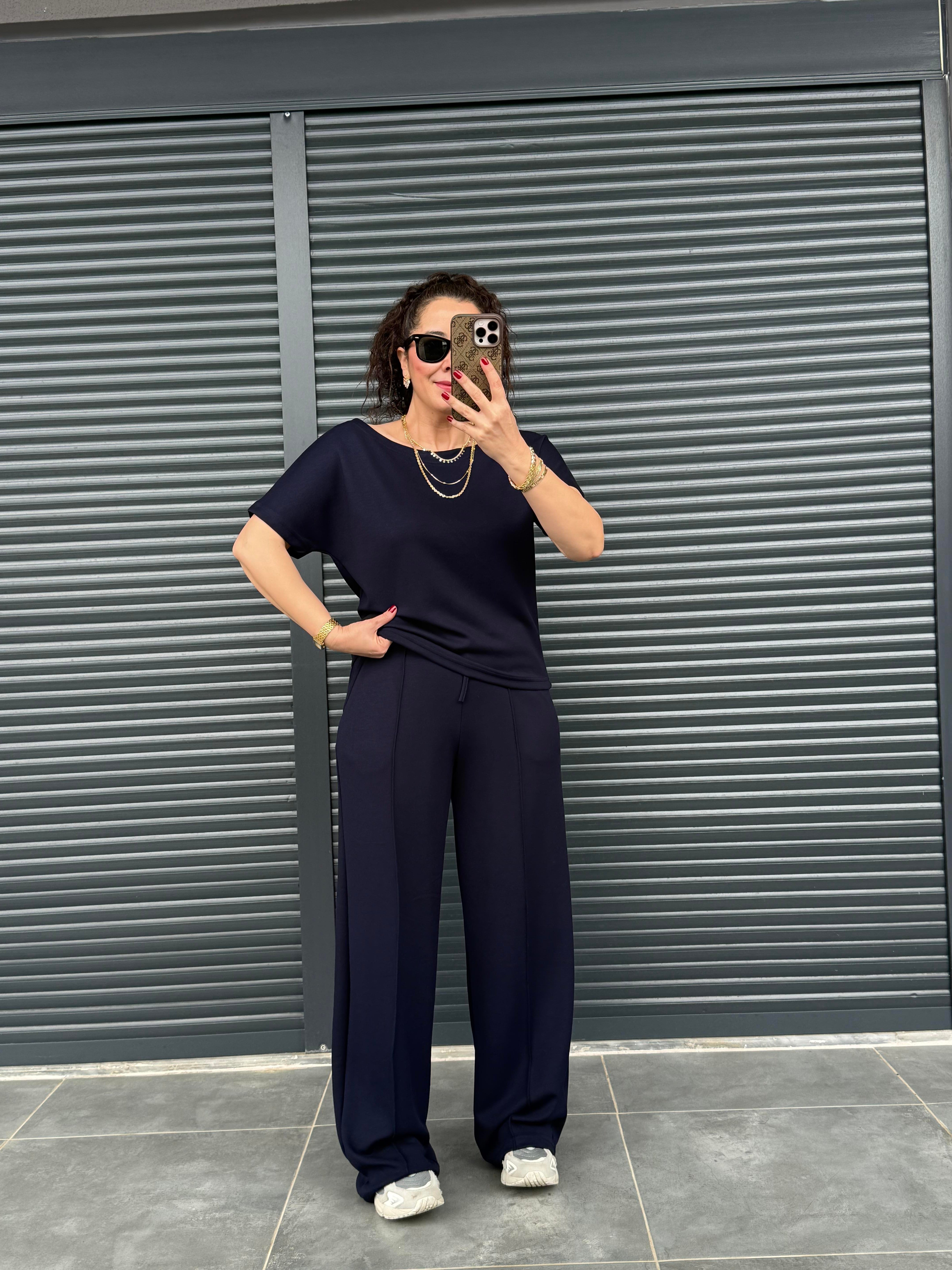 Modal Kumaş Kayık Yaka T-Shirt Pantolon Takım Lacivert