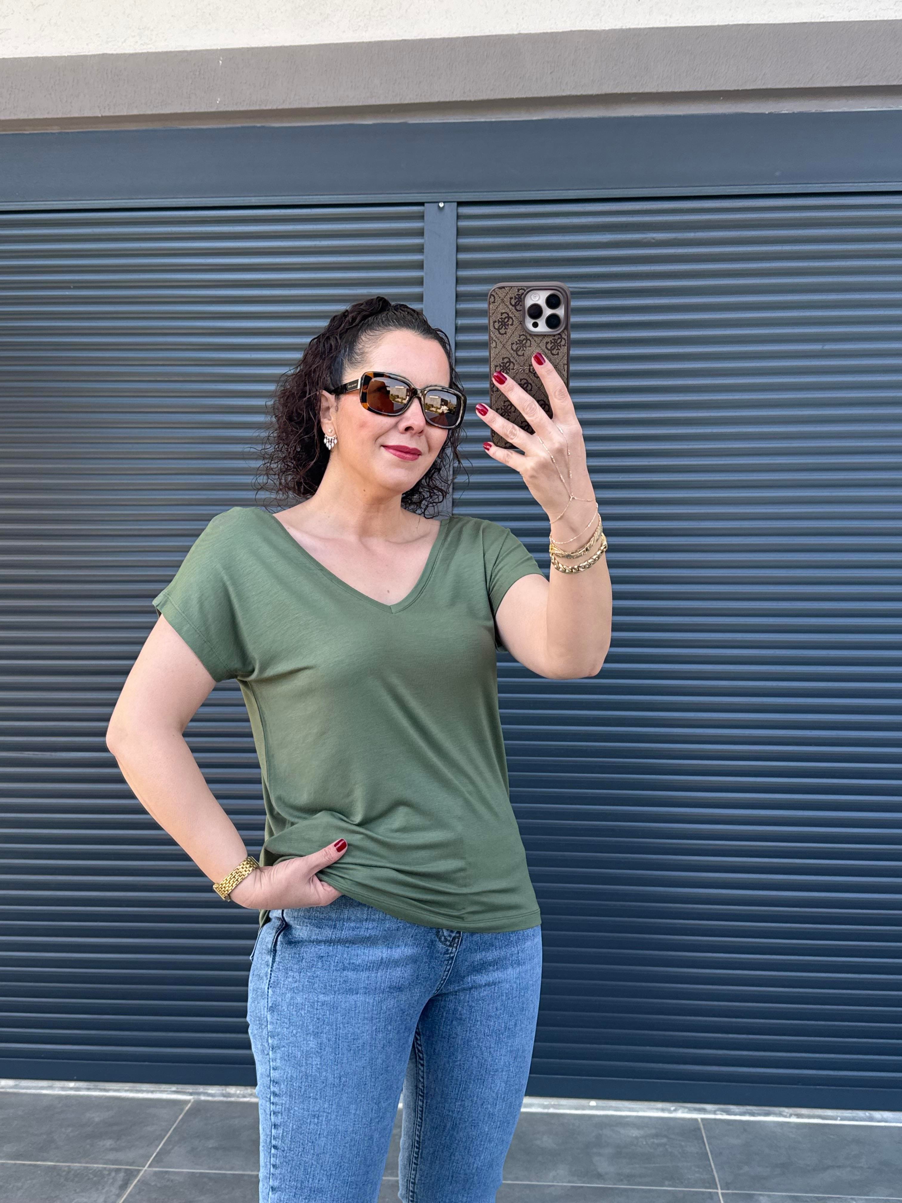 Modal Kumaş Ön Arka V Yaka T-Shirt Haki