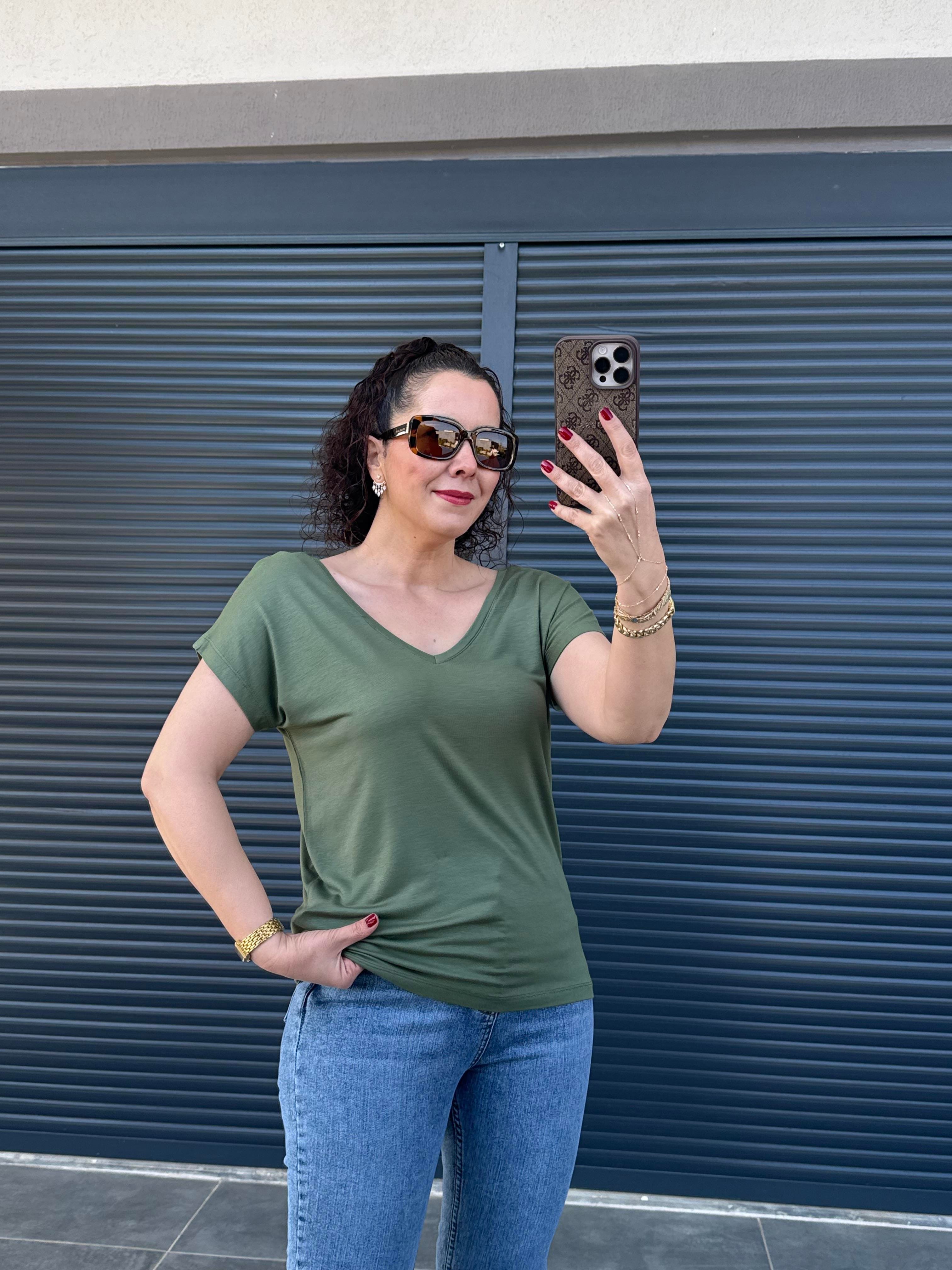 Modal Kumaş Ön Arka V Yaka T-Shirt Haki
