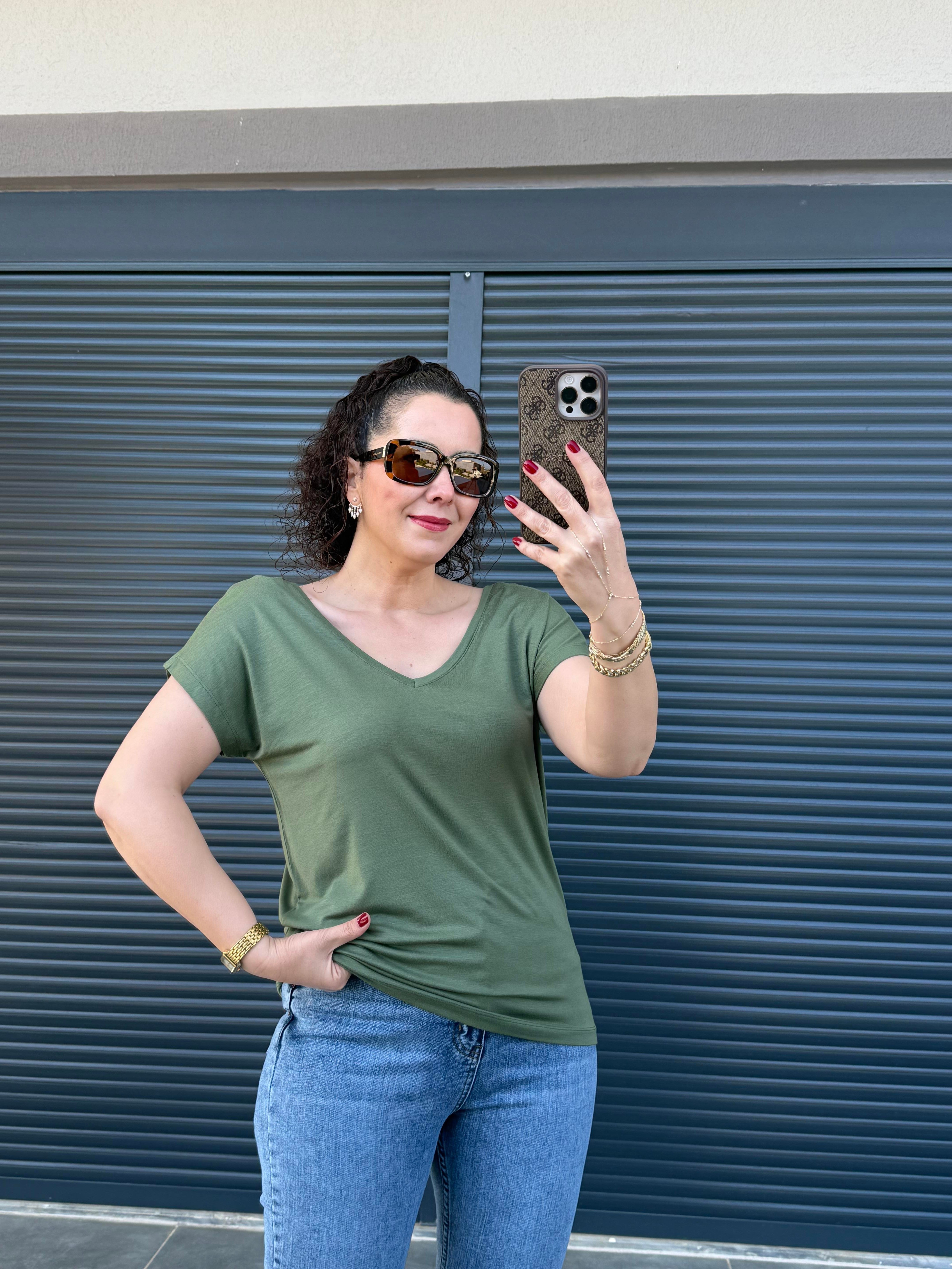 Modal Kumaş Ön Arka V Yaka T-Shirt Haki