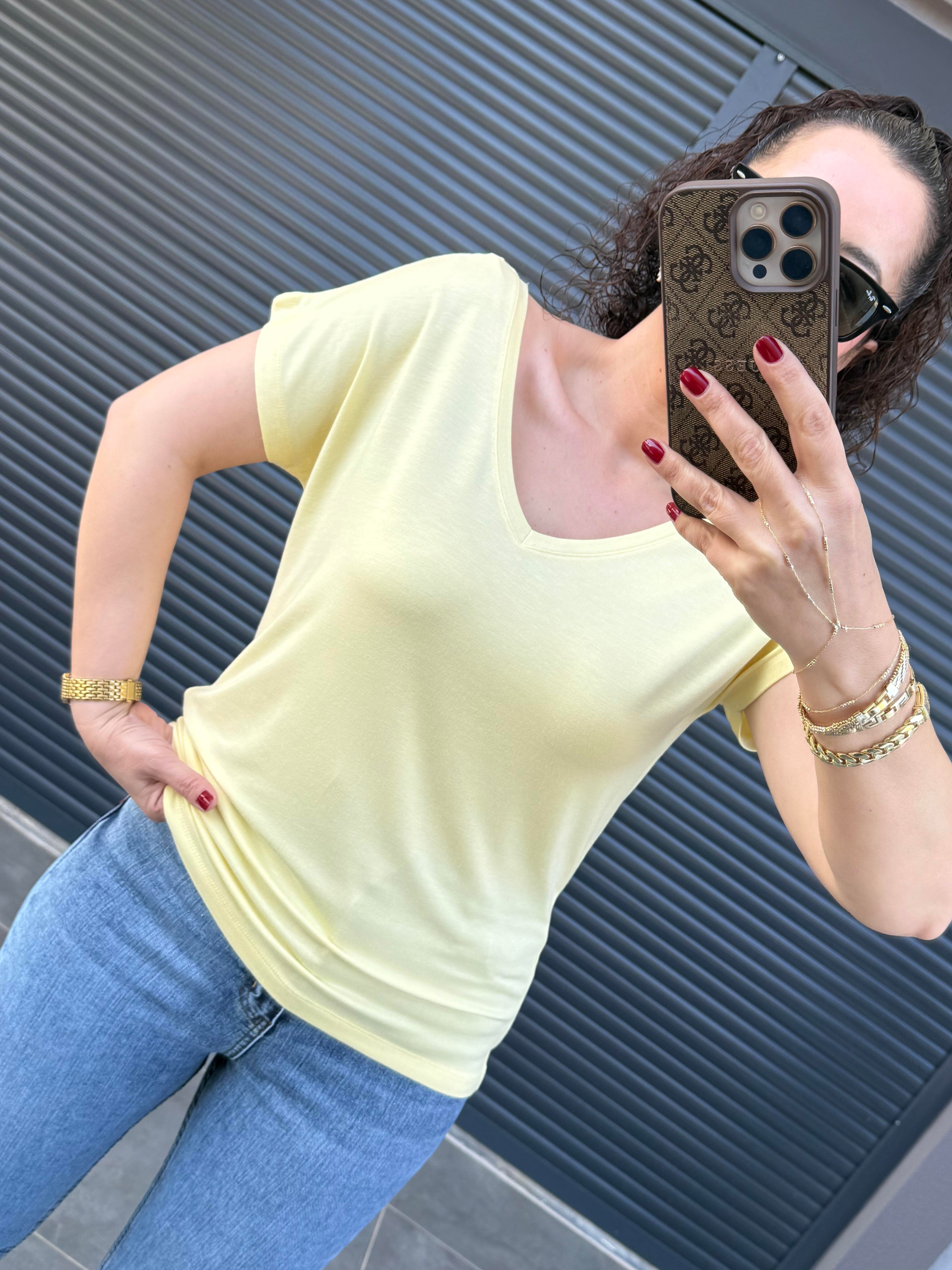 Modal Kumaş Ön Arka V Yaka T-Shirt Sarı