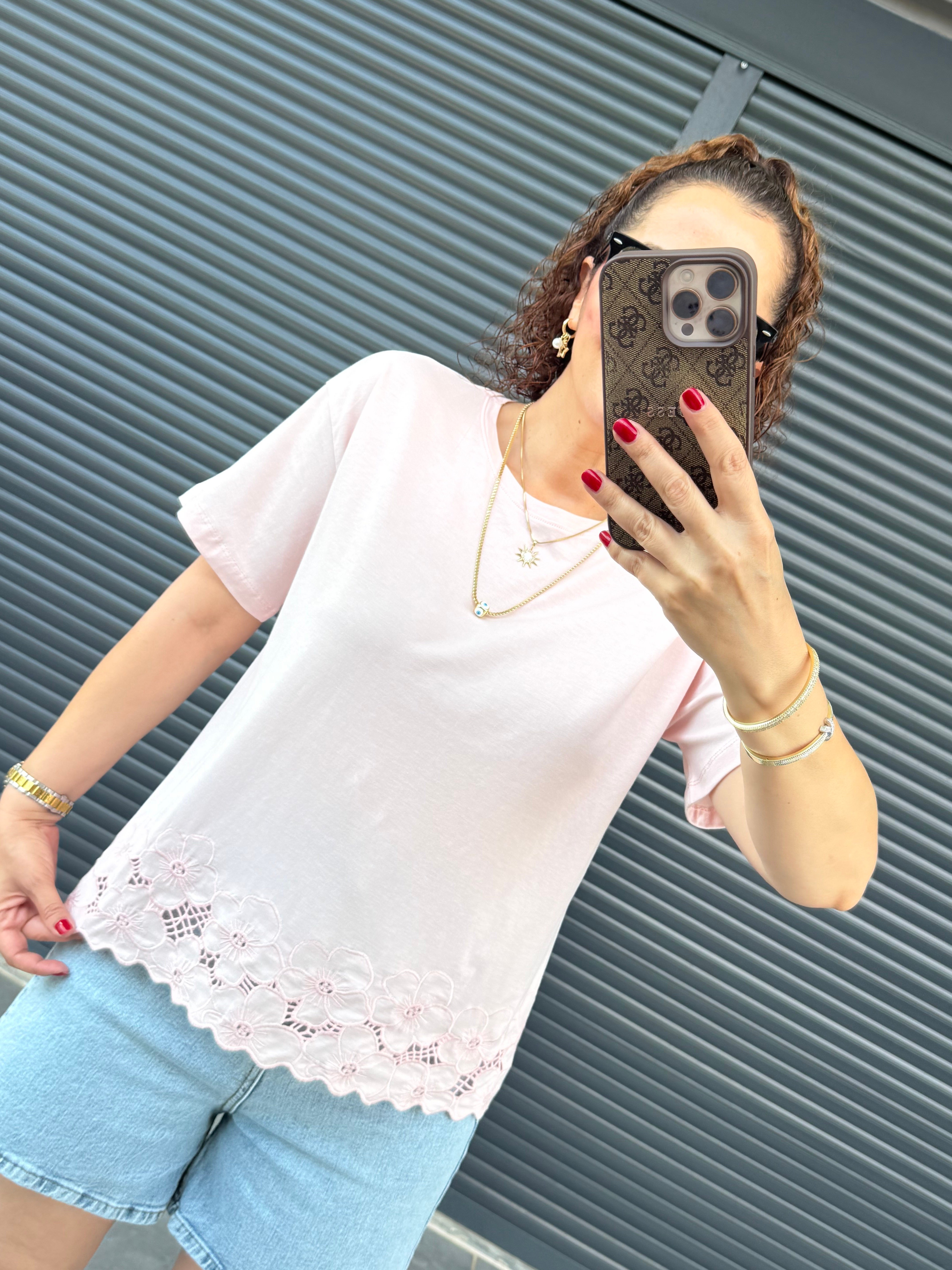 Premium Çiçek Güpür Detaylı T-shirt Pembe