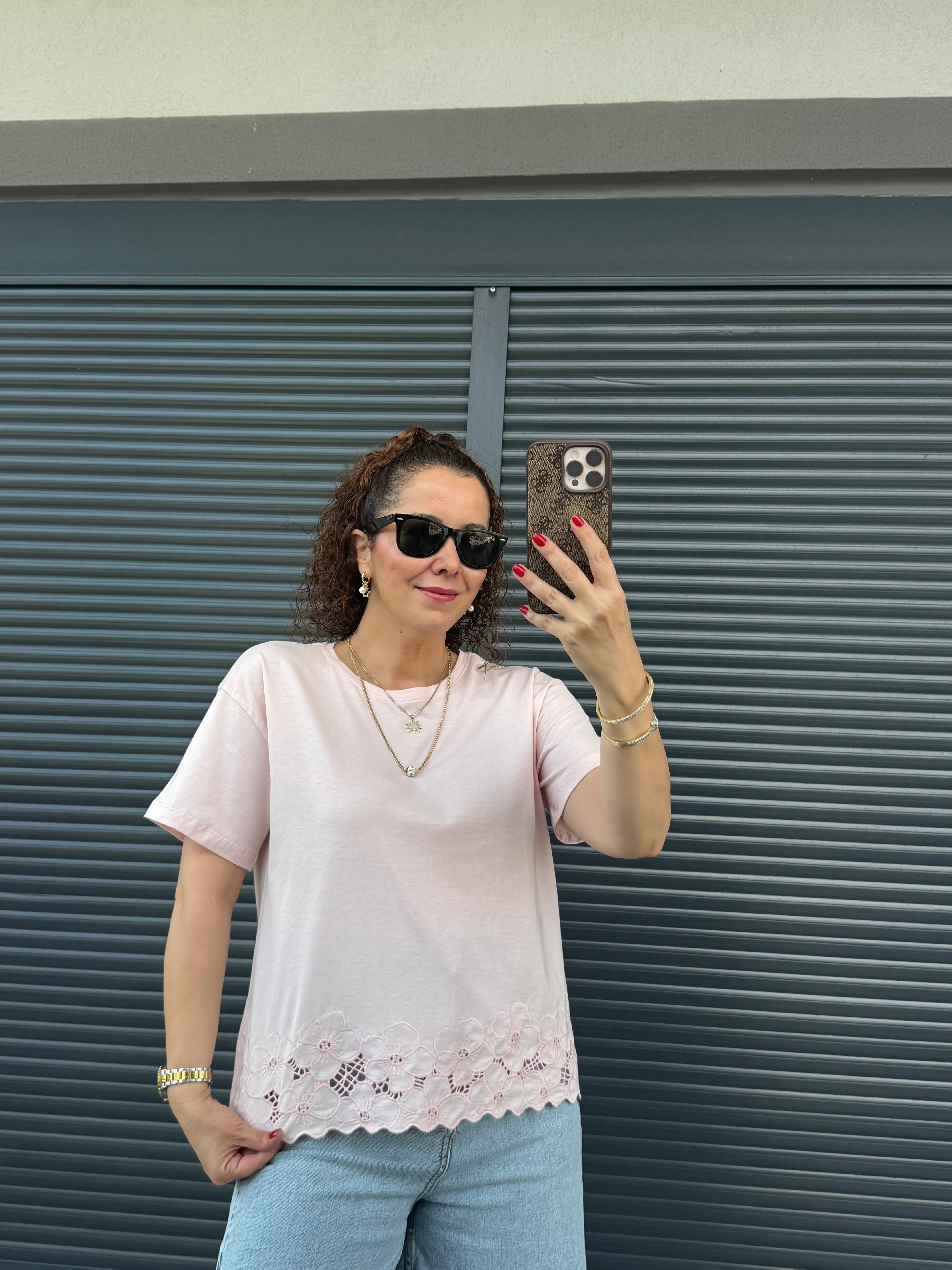 Premium Çiçek Güpür Detaylı T-shirt Pembe