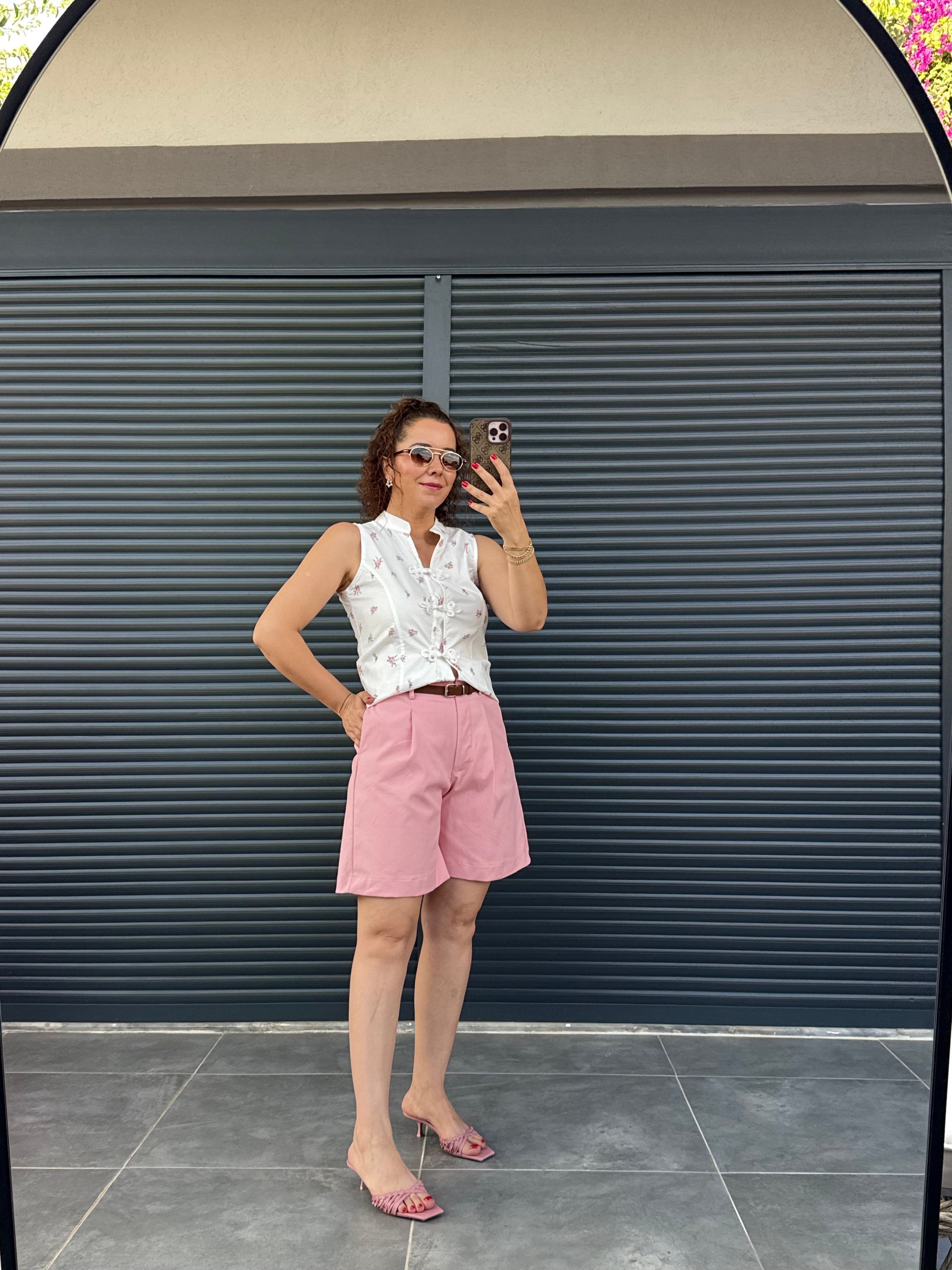 Premium Kemerli Arka Beli Lastikli Şort Pembe