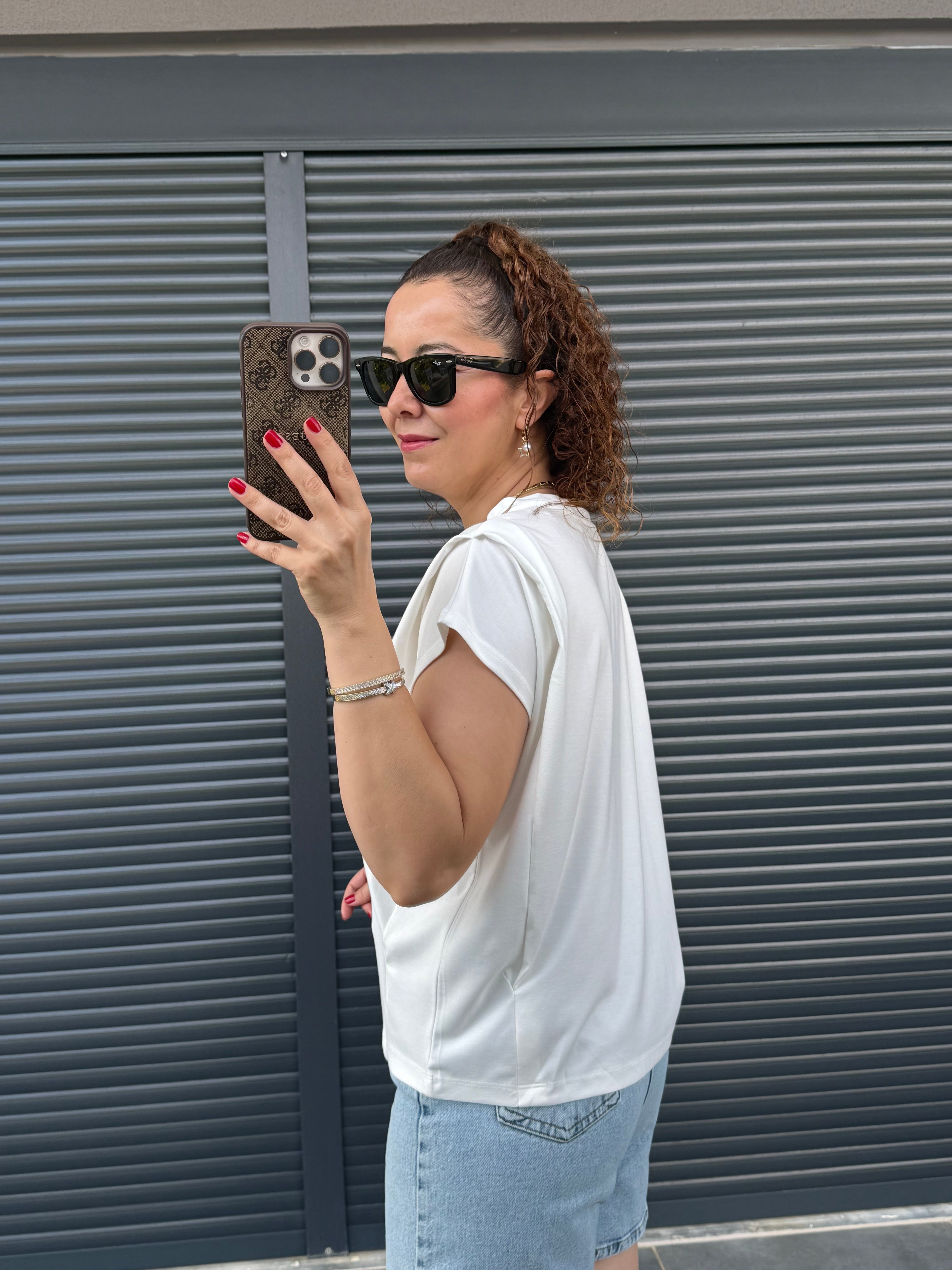 Premium Omuz Detaylı Tasarım T-shirt Ekru