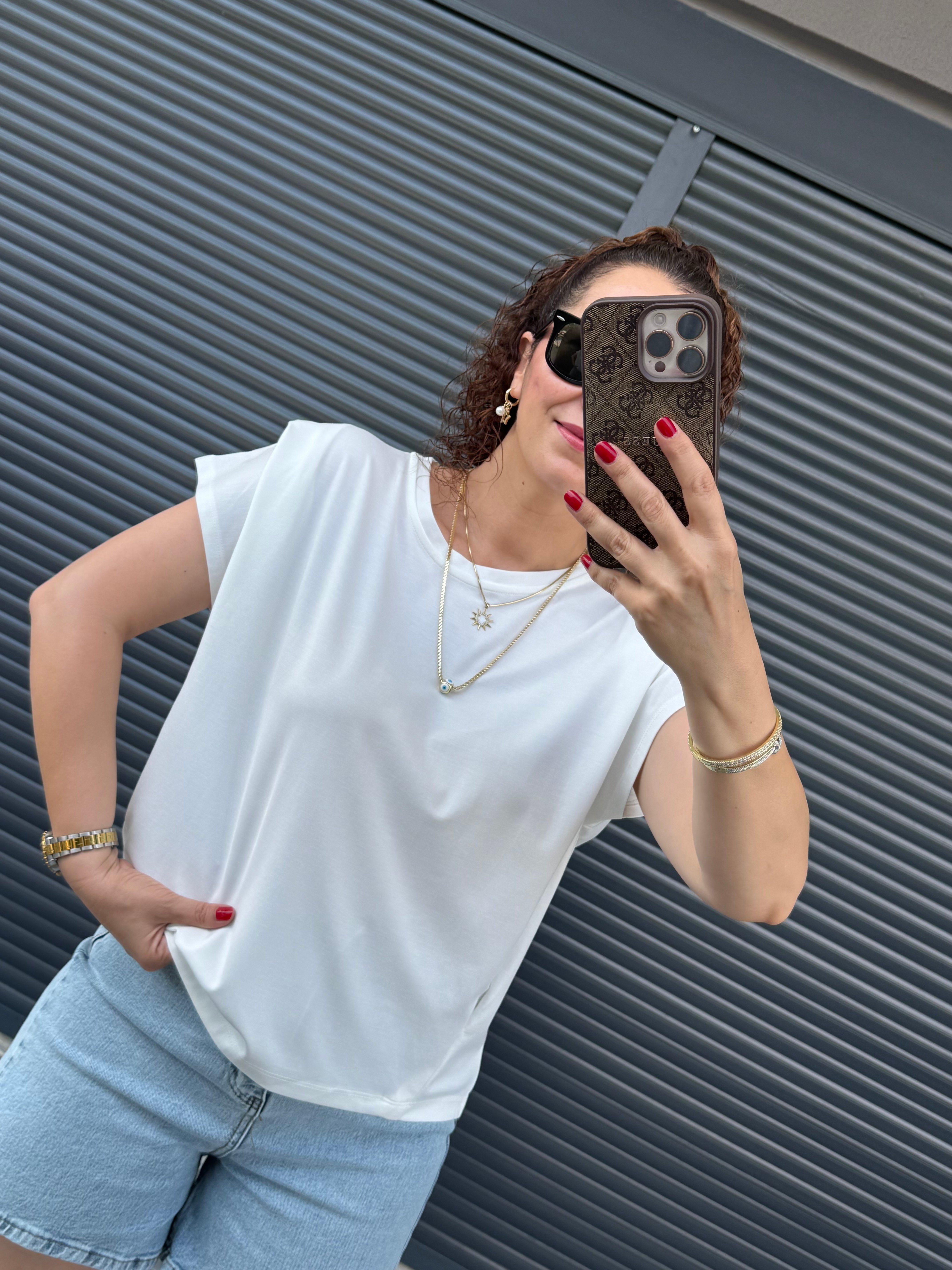 Premium Omuz Detaylı Tasarım T-shirt Ekru