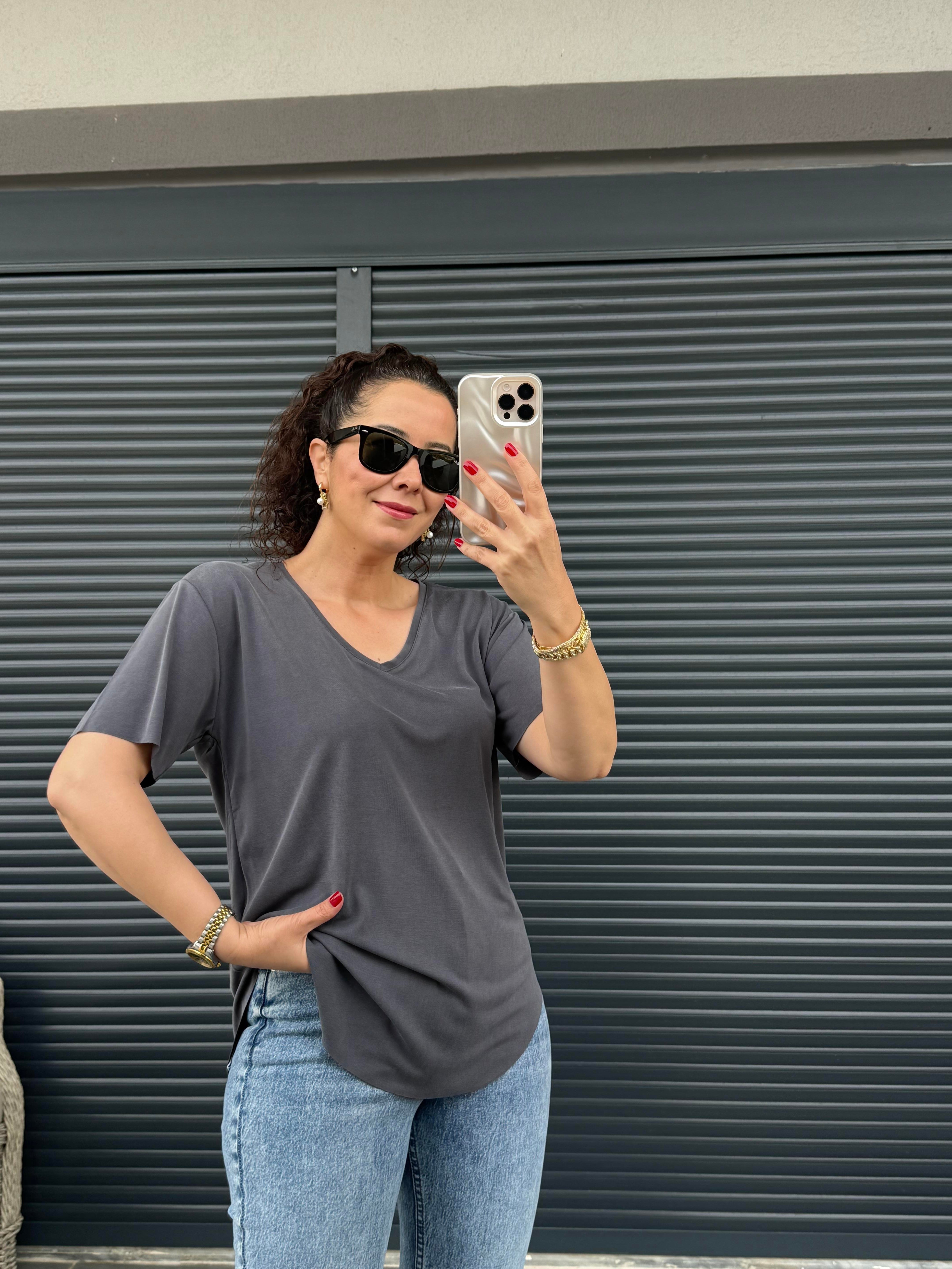 Premium V Yaka Salaş T-shirt Antrasit