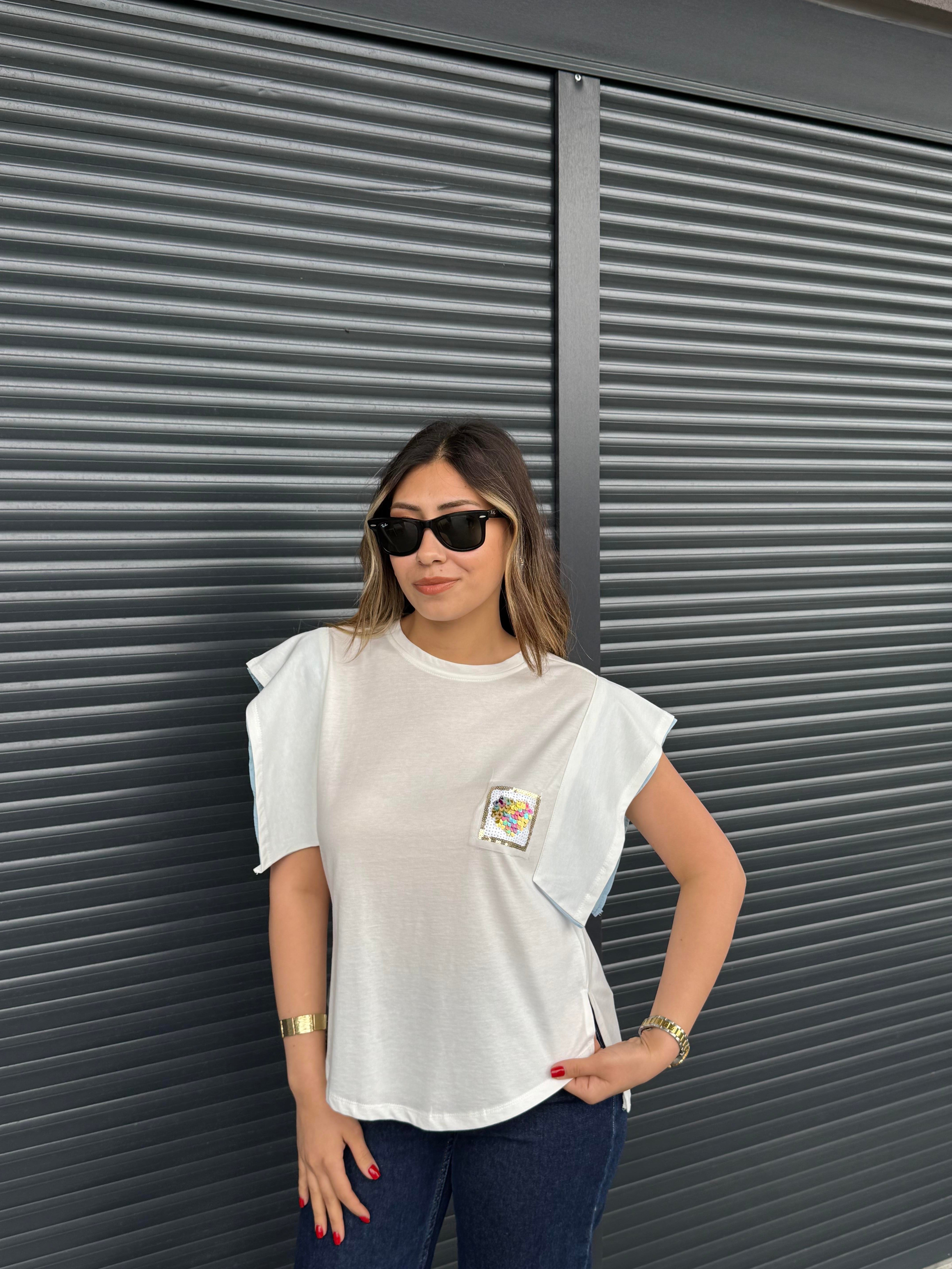 Pul Detaylı Tasarım T-shirt Bebe Mavi