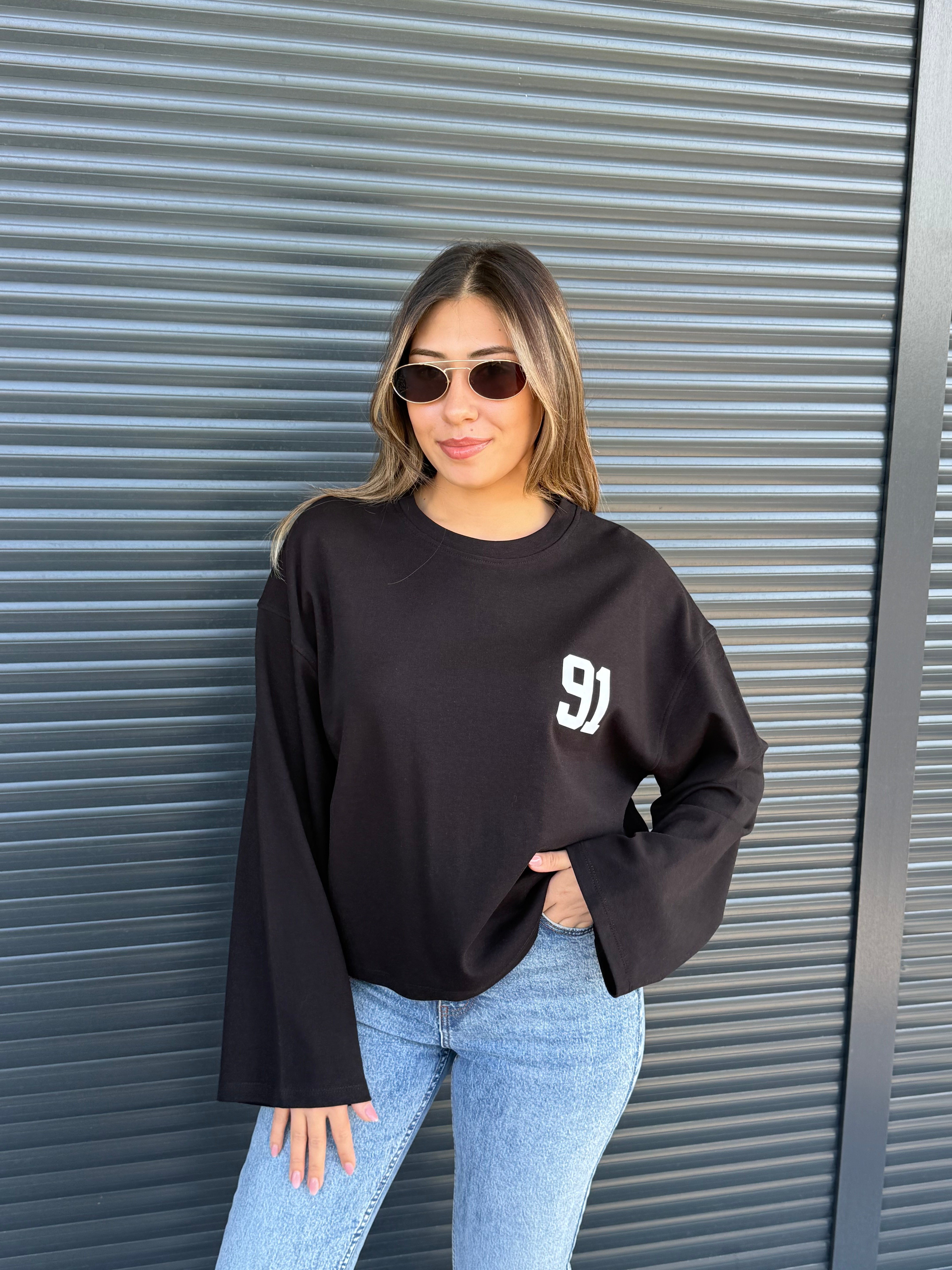 Siyah Rakam Baskılı İnce Sweatshirt