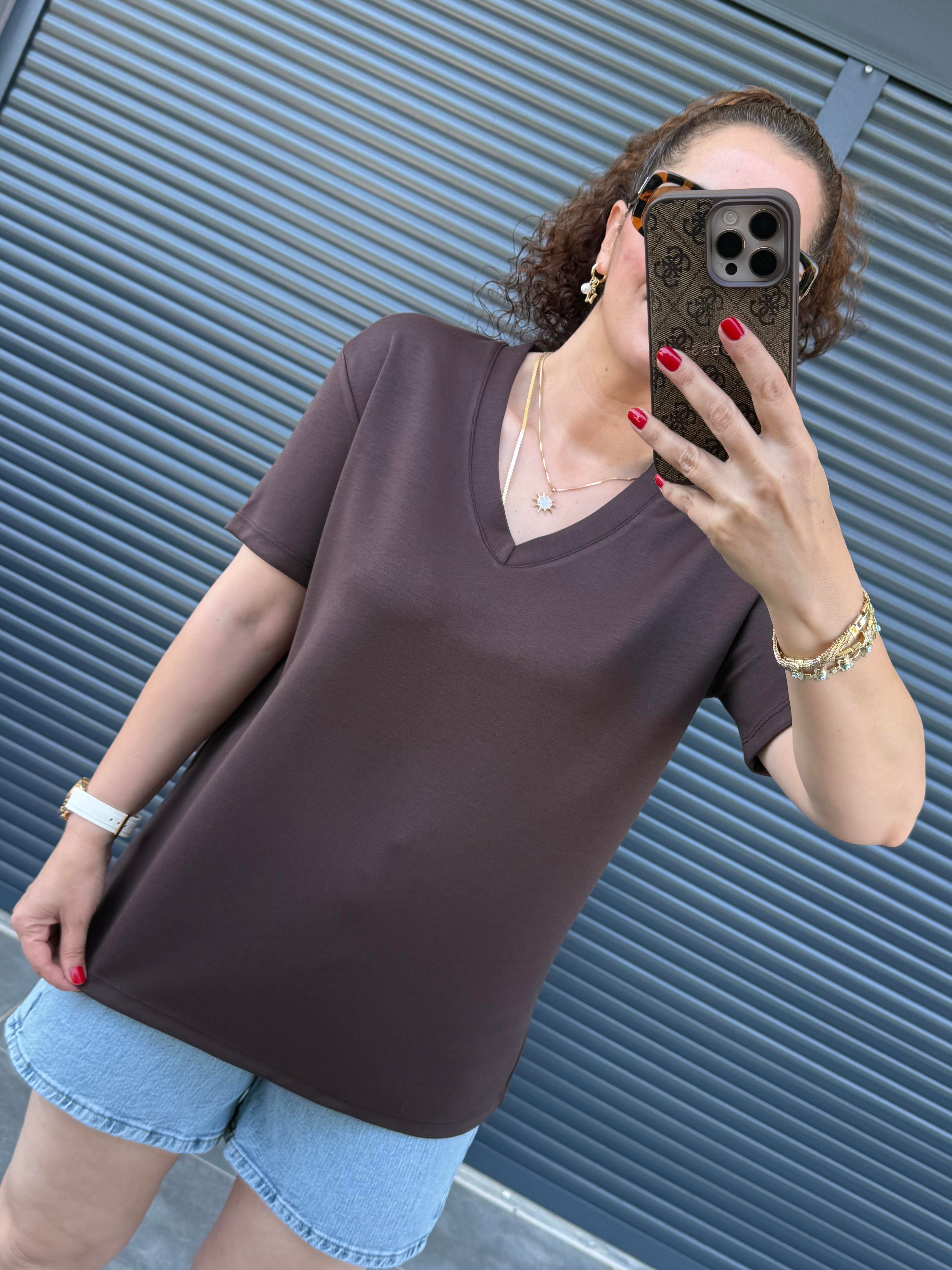V Yaka Modal Kumaş T-shirt Acı Kahve 