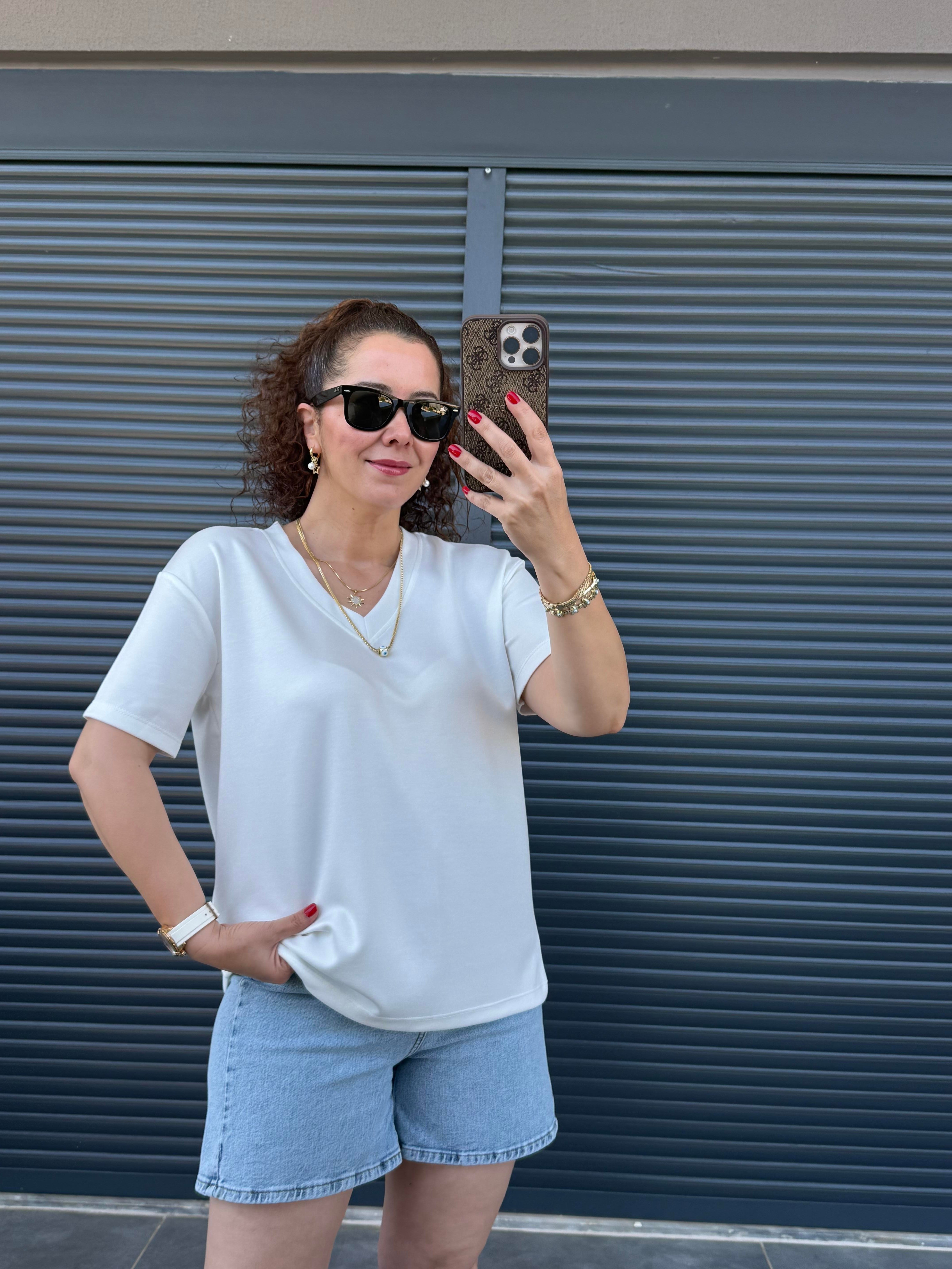 V Yaka Modal Kumaş T-shirt Beyaz 