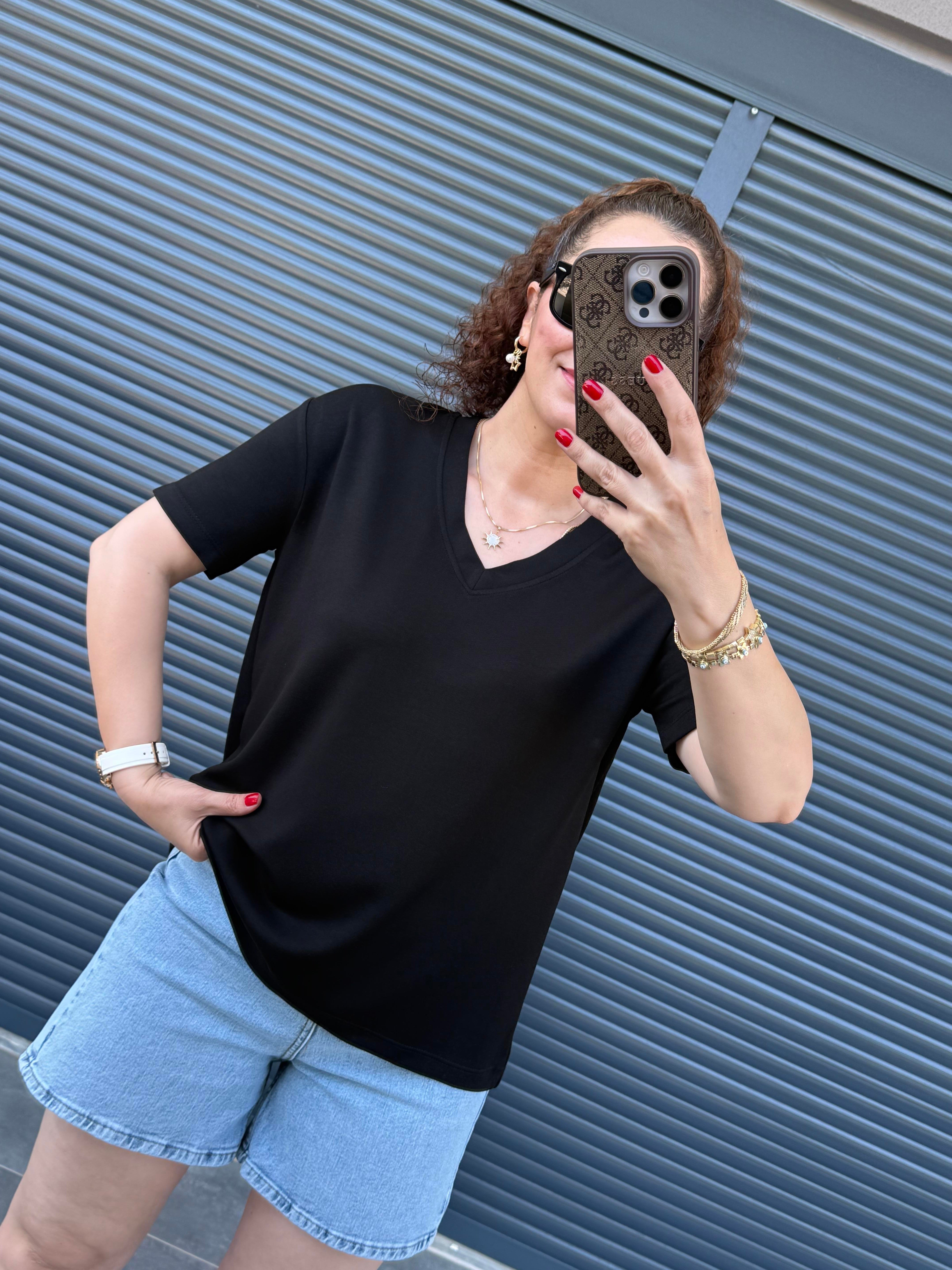 V Yaka Modal Kumaş T-shirt Siyah