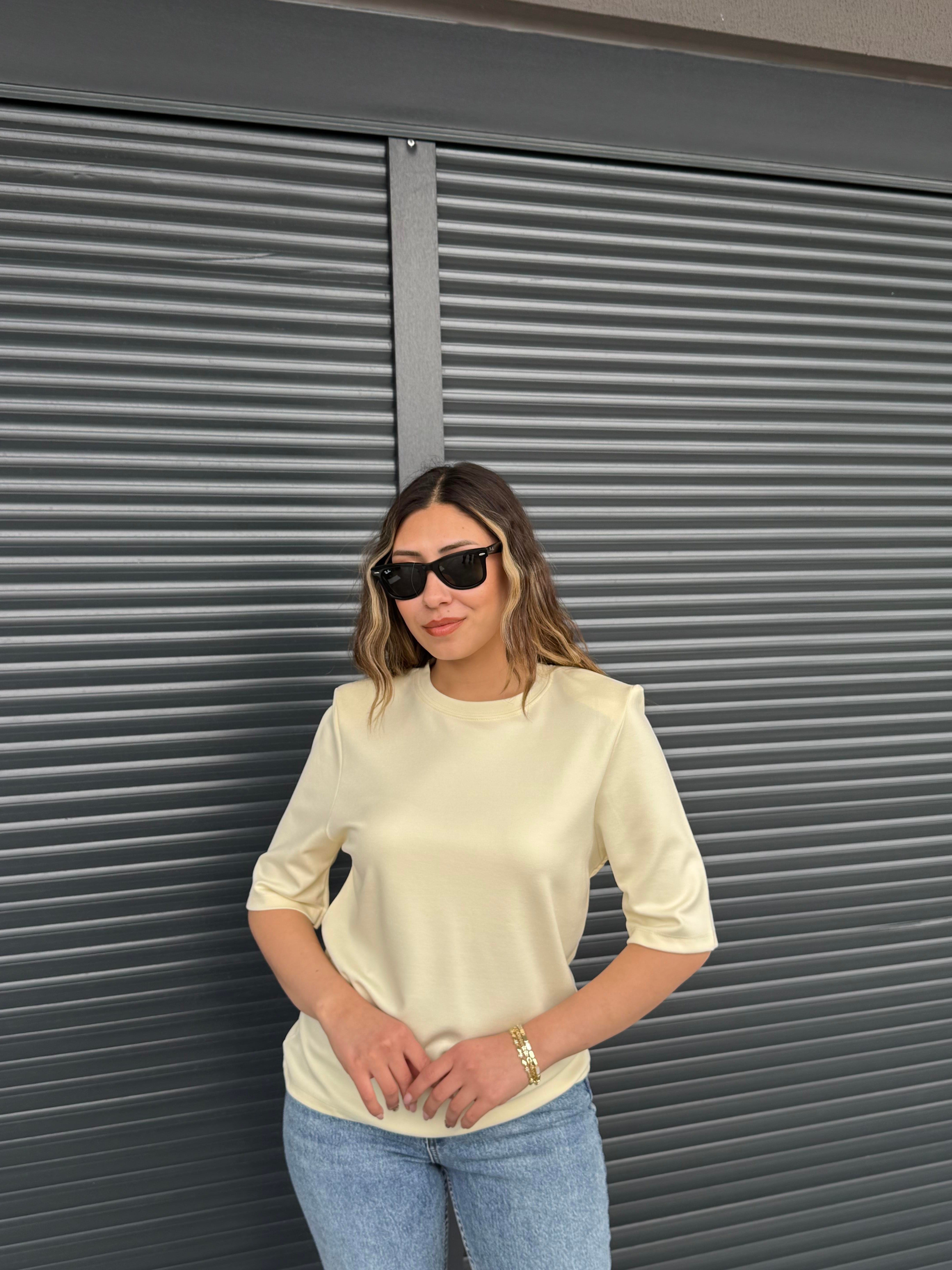 Vatkalı Basic T-shirt  Açık Sarı