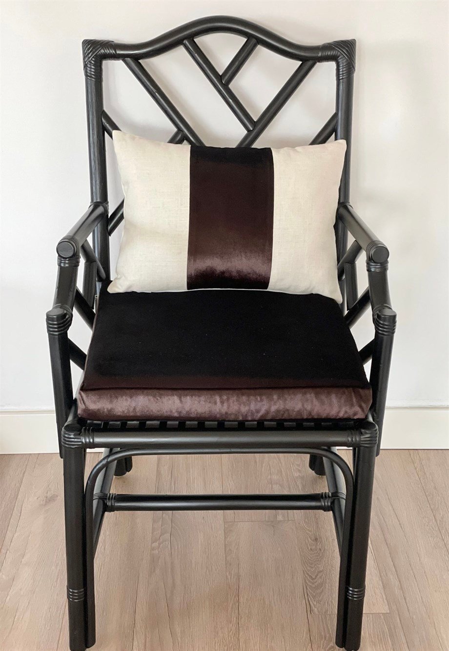 Classy Rattan Berjer
