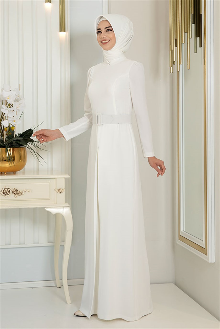 Pınar Şems Ceyda Tulum Ekru