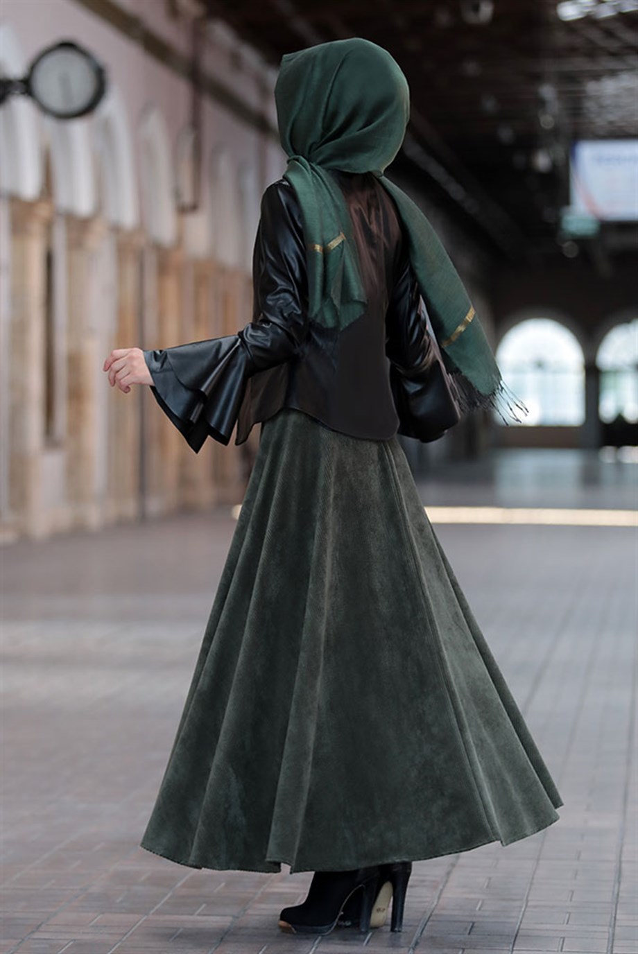 Pınar Şems Meltem Etek Haki