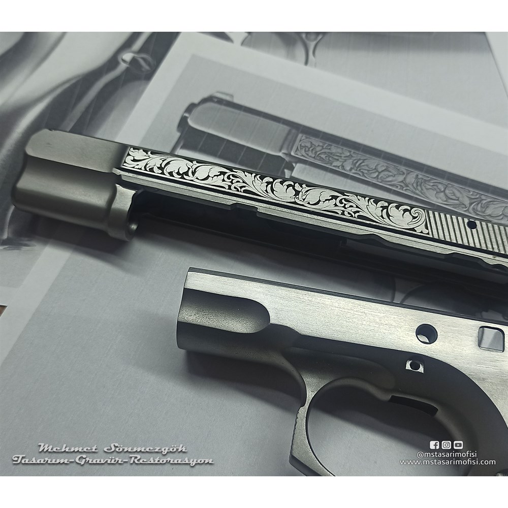 CZ 75 Gravür // Yanaklar Gravür,Parlak Füme
