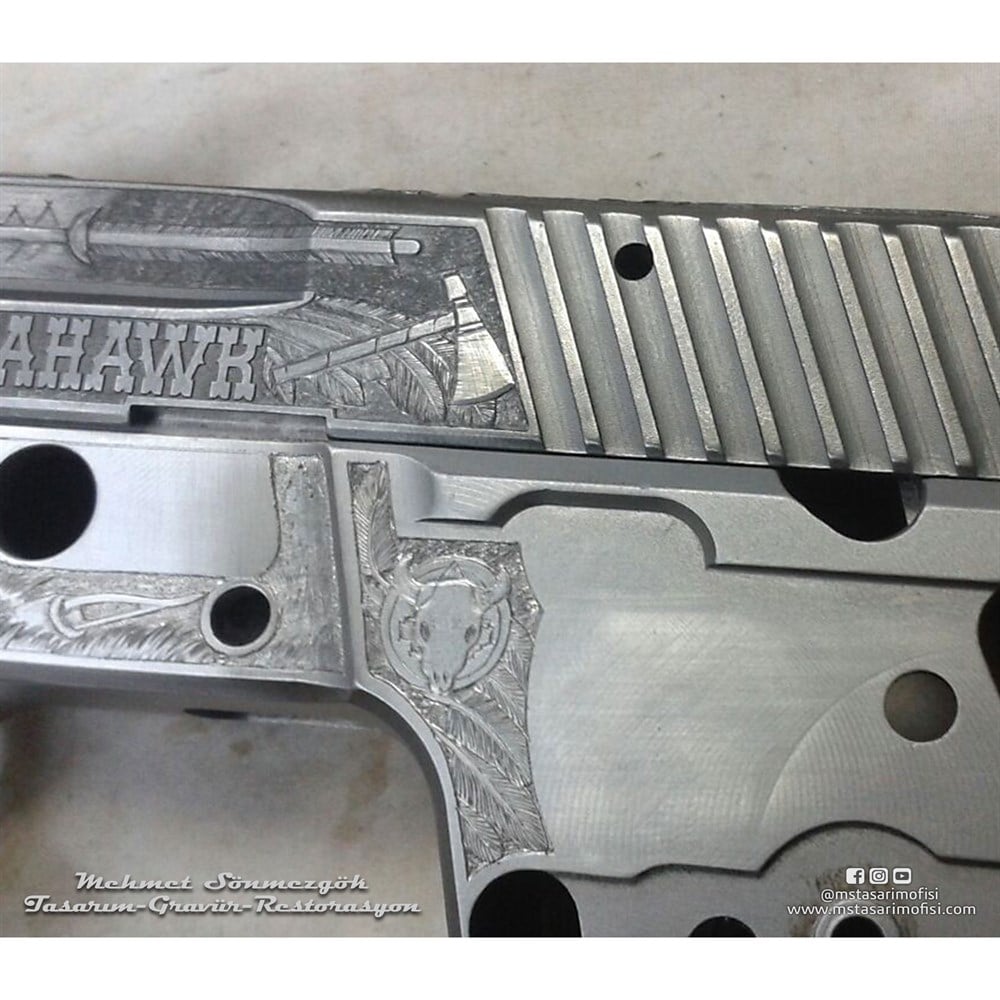 Sig Sauer P226 Gravür // Tomahawk