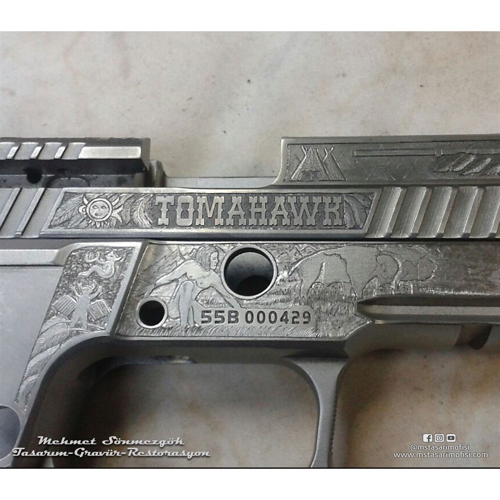 Sig Sauer P226 Gravür // Tomahawk