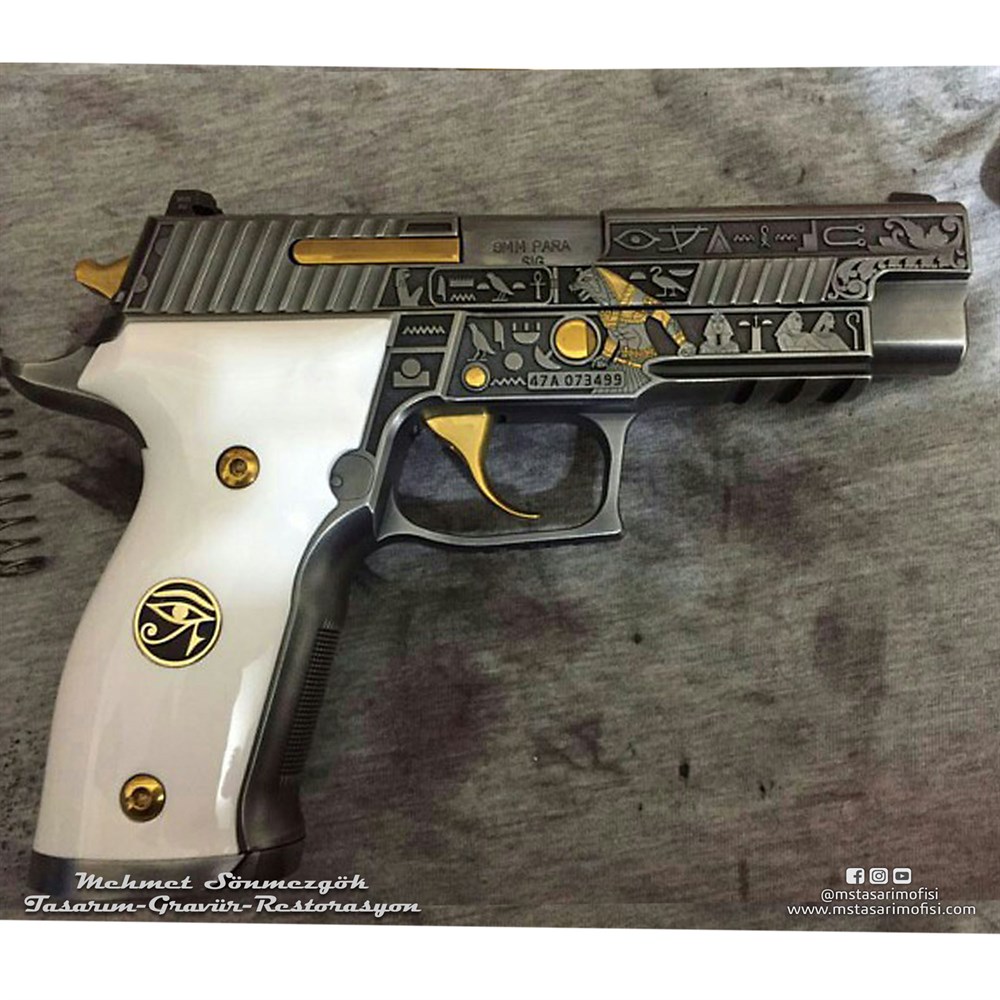 Sig Sauer P226 Gravür // Tutankamon