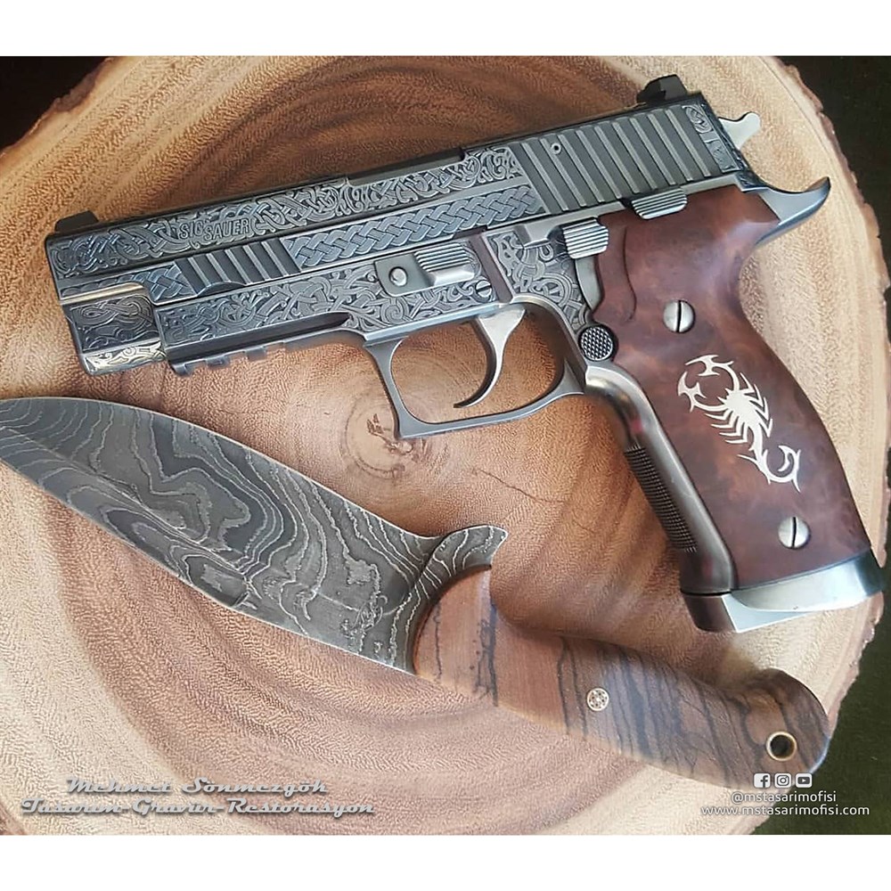 Sig Sauer P226 Gravür // TYR