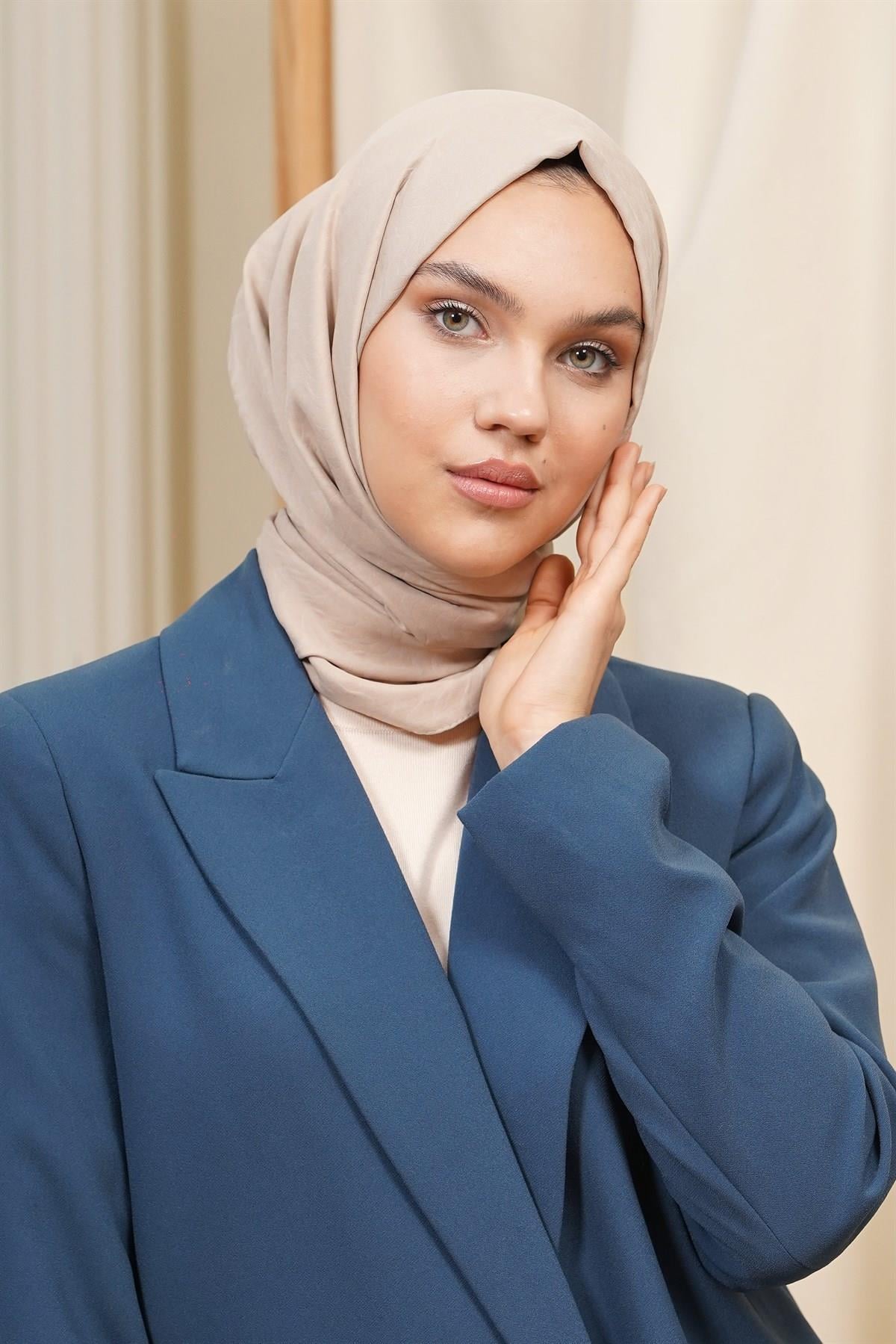 Loryan Scarf Kendinden Desenli Tek Renk Kayla Jakarlı Pamuklu Şal Bej