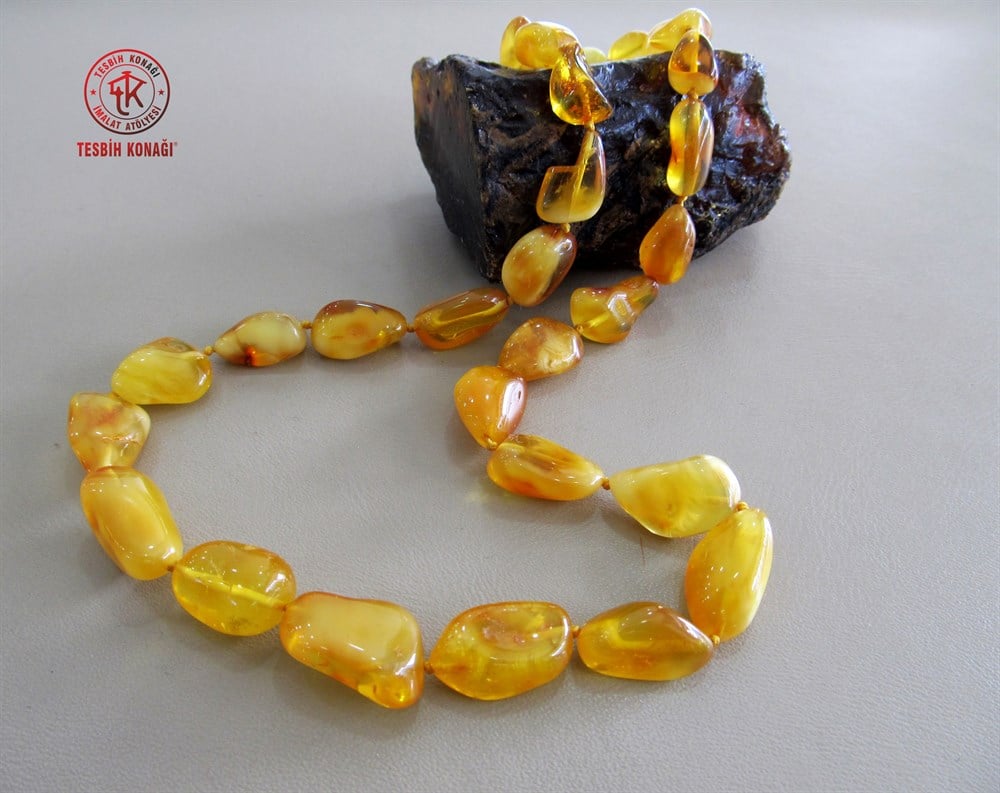 Damla Kehribar Kolye