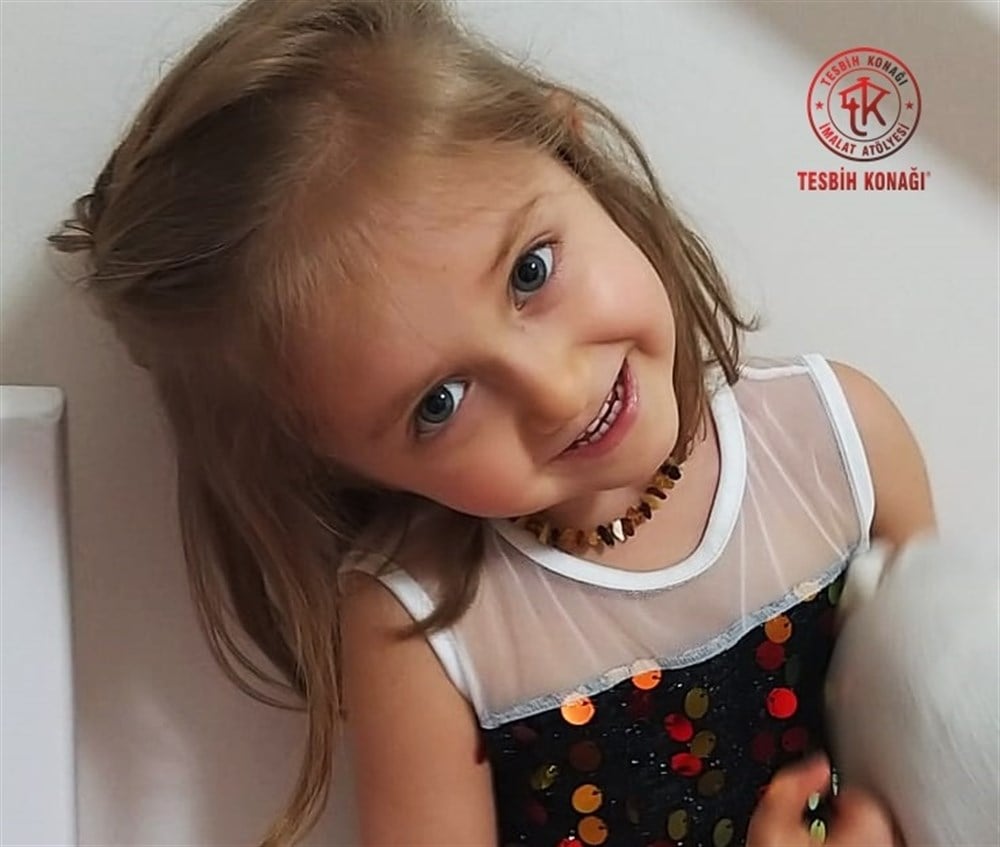 Damla Kehribar Kolye