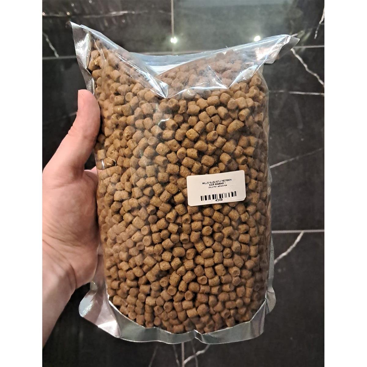 HİLLS KUZU ETLİ YETİŞKİN KEDİ MAMASI 1 KG4349