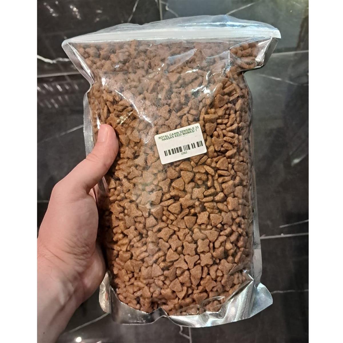 ROYAL CANIN SENSIBLE 33 HASSAS KEDI MAMASI 1 KG2362