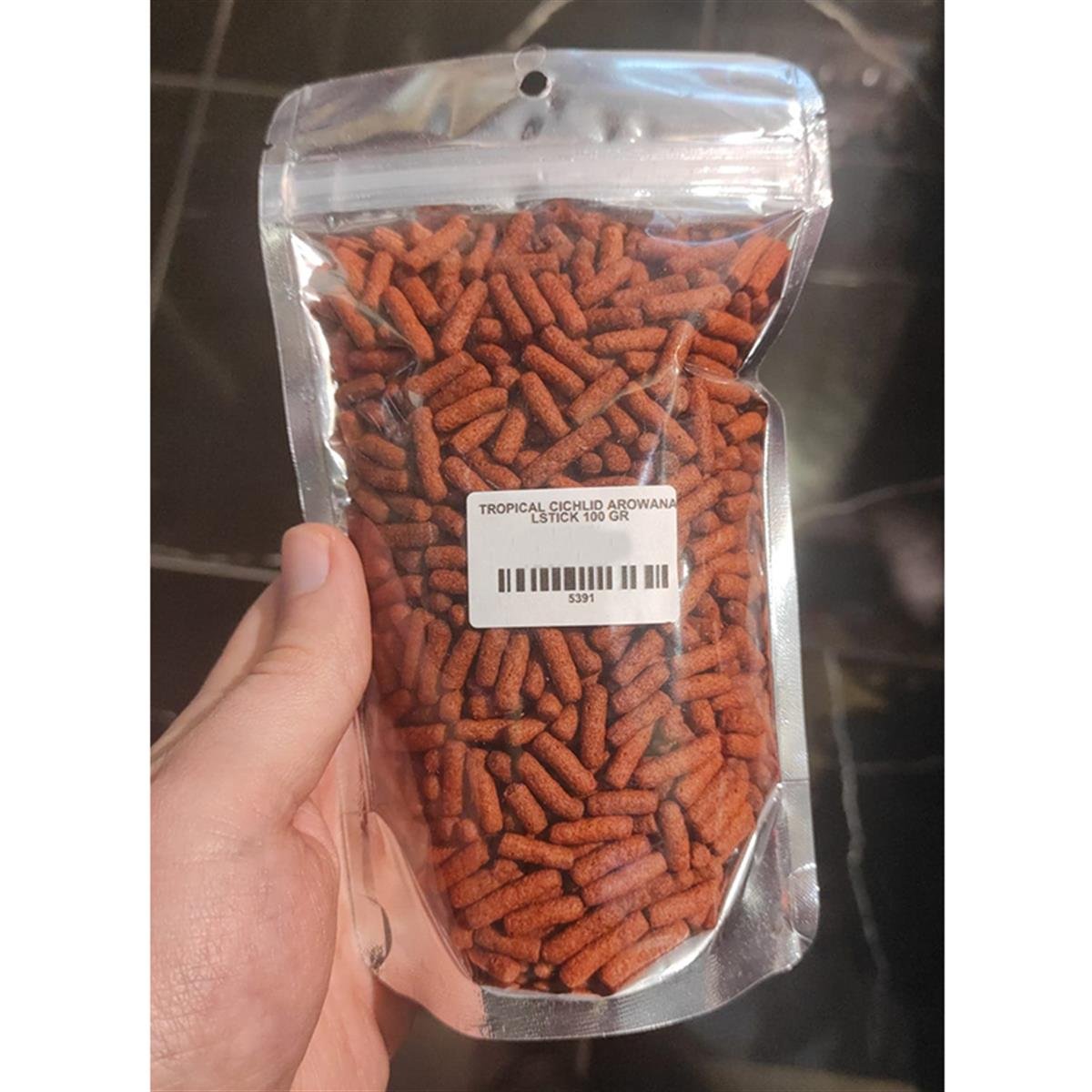 TROPİCAL CICHLID AROWANA LSTICK 100 GR5391
