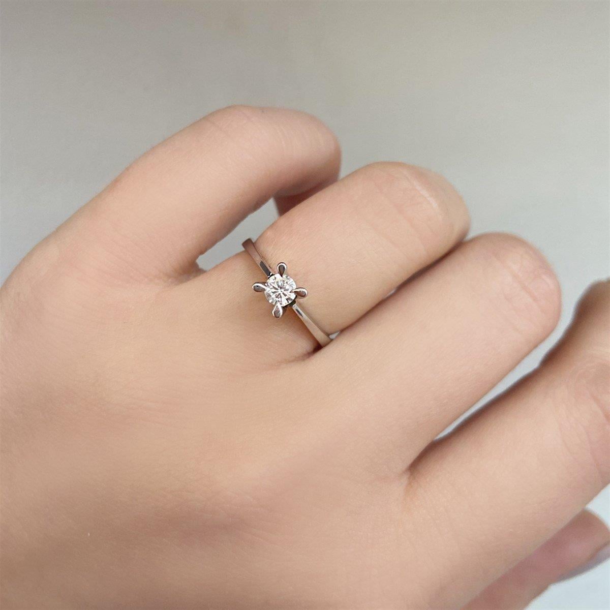 0.30 Karat HRD Sertifikalı Pırlanta Tektaş Yüzük D Renk