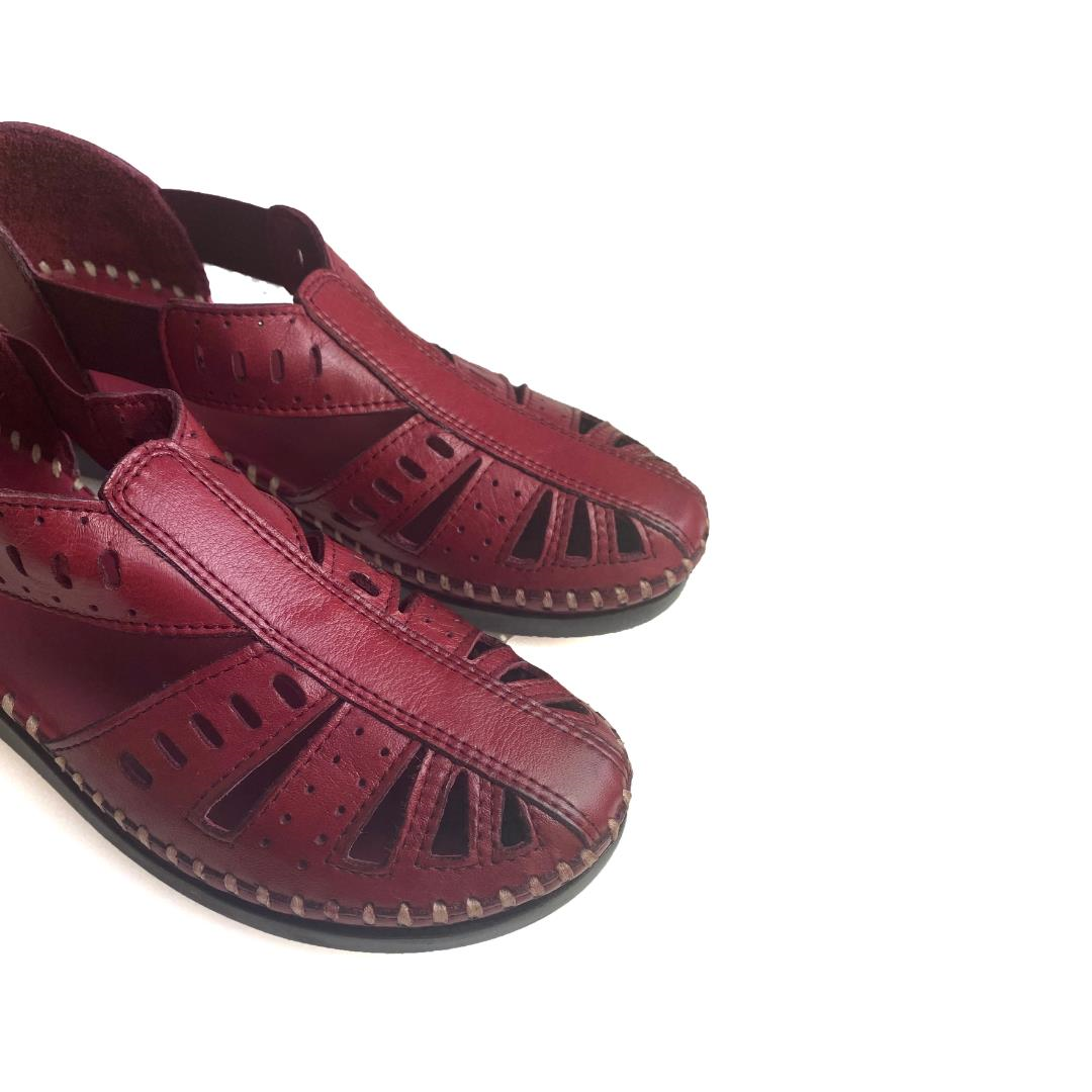 Bordo Lastik Detaylı Günlük Kadın Ayakkabı