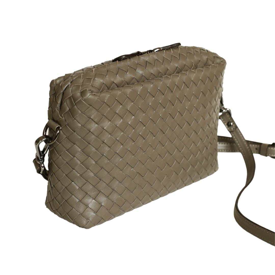 Gri Kadın Çapraz Askılı Çanta