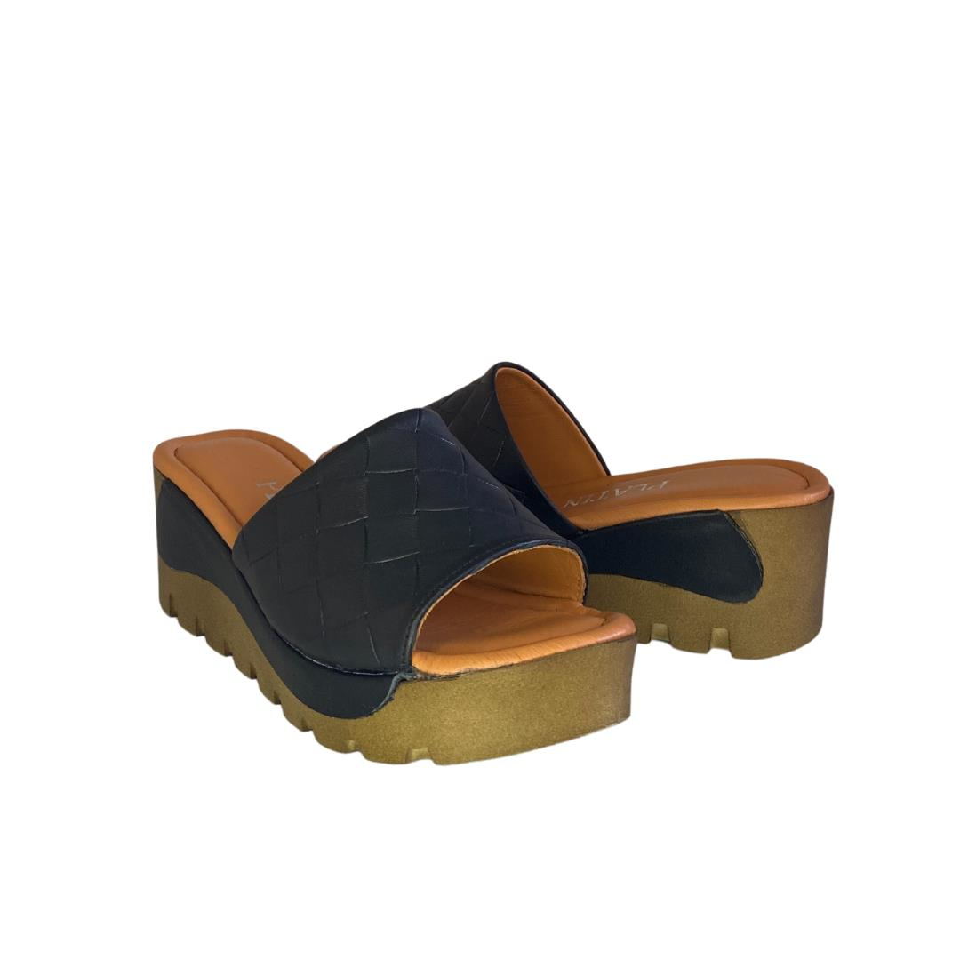 Hakiki Deri Siyah Kadın Örgü Detaylı Terlik