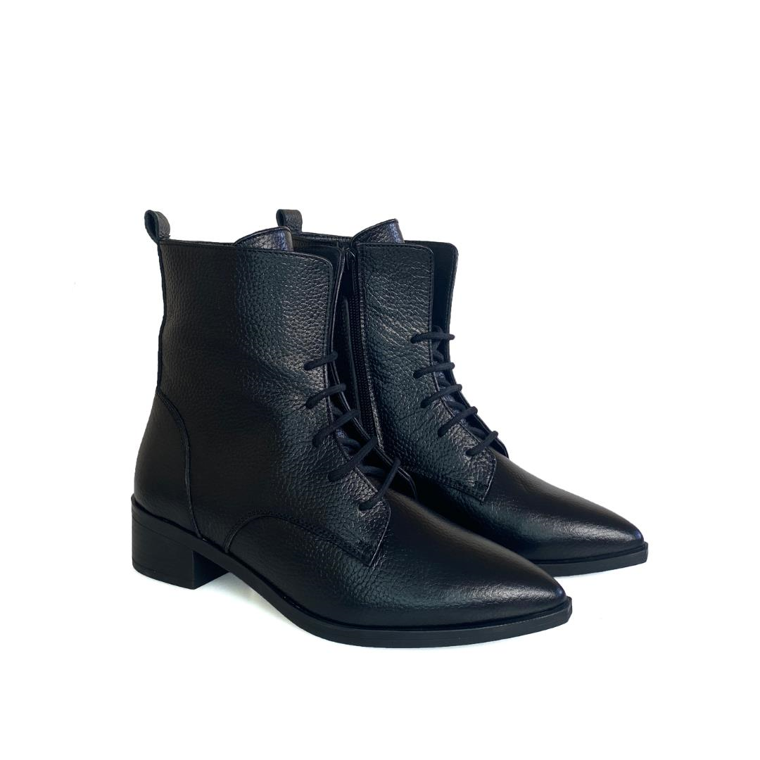 Siyah Alçak Topuklu Kadın Bot