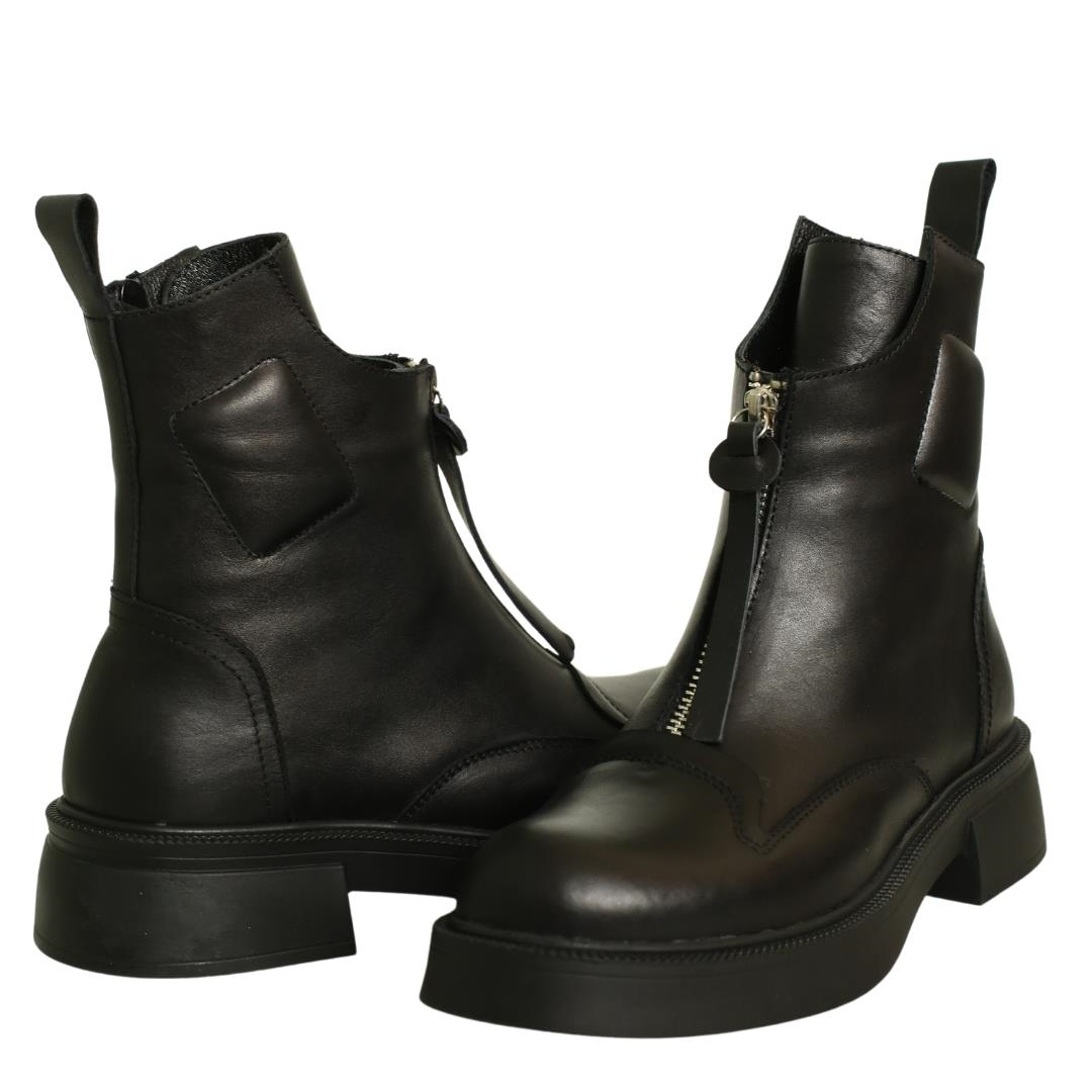 Siyah Deri Kadın Bot