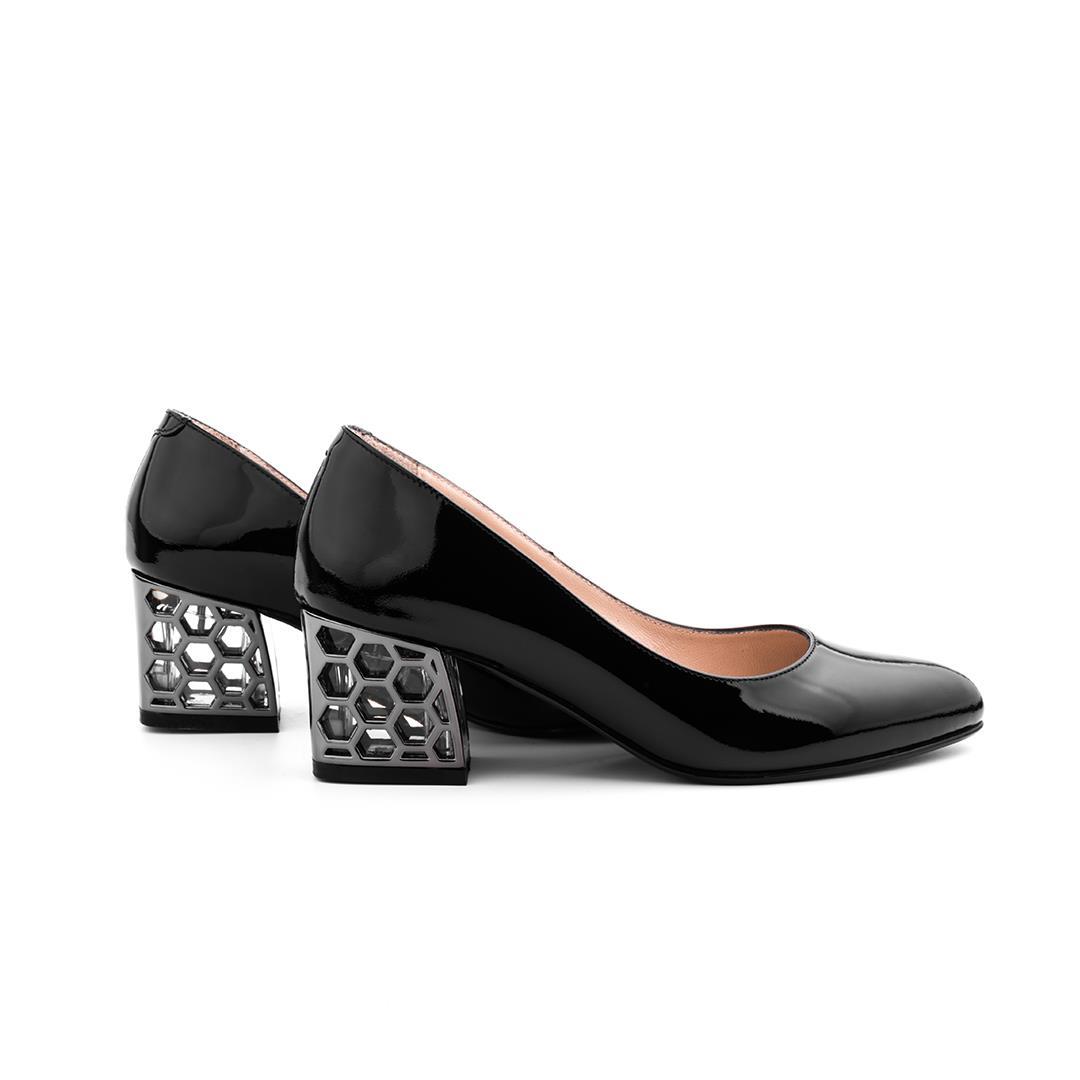 Siyah Rugan Kadın Klasik Topuklu Ayakkabı