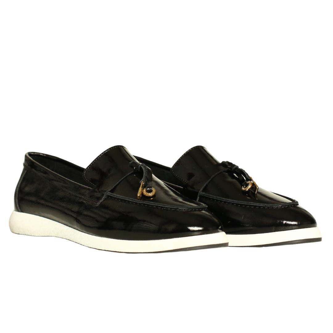 Siyah Rugan Tokalı Kadın Loafer