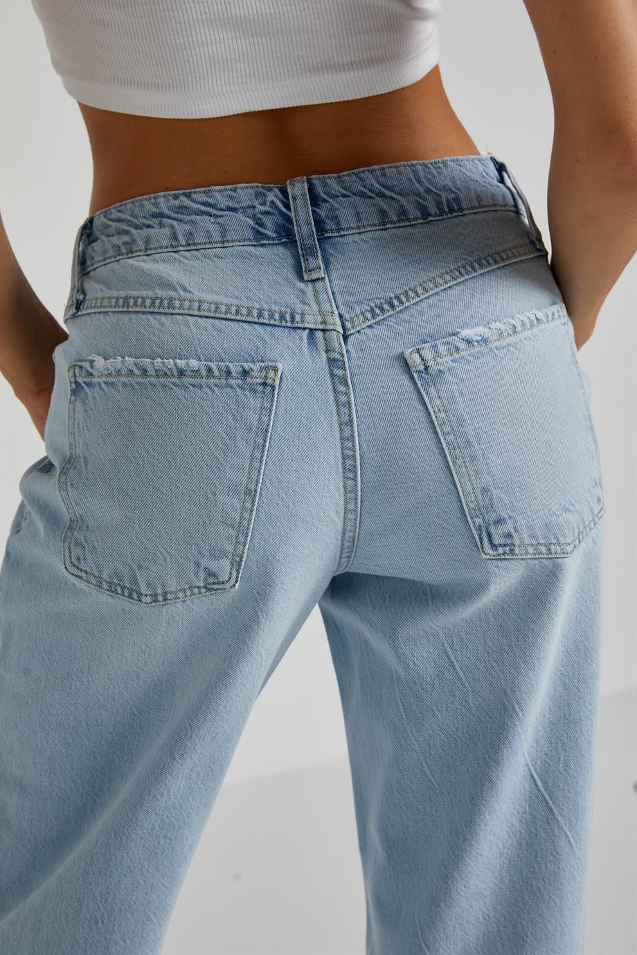 Buz Mavi Straight Jean