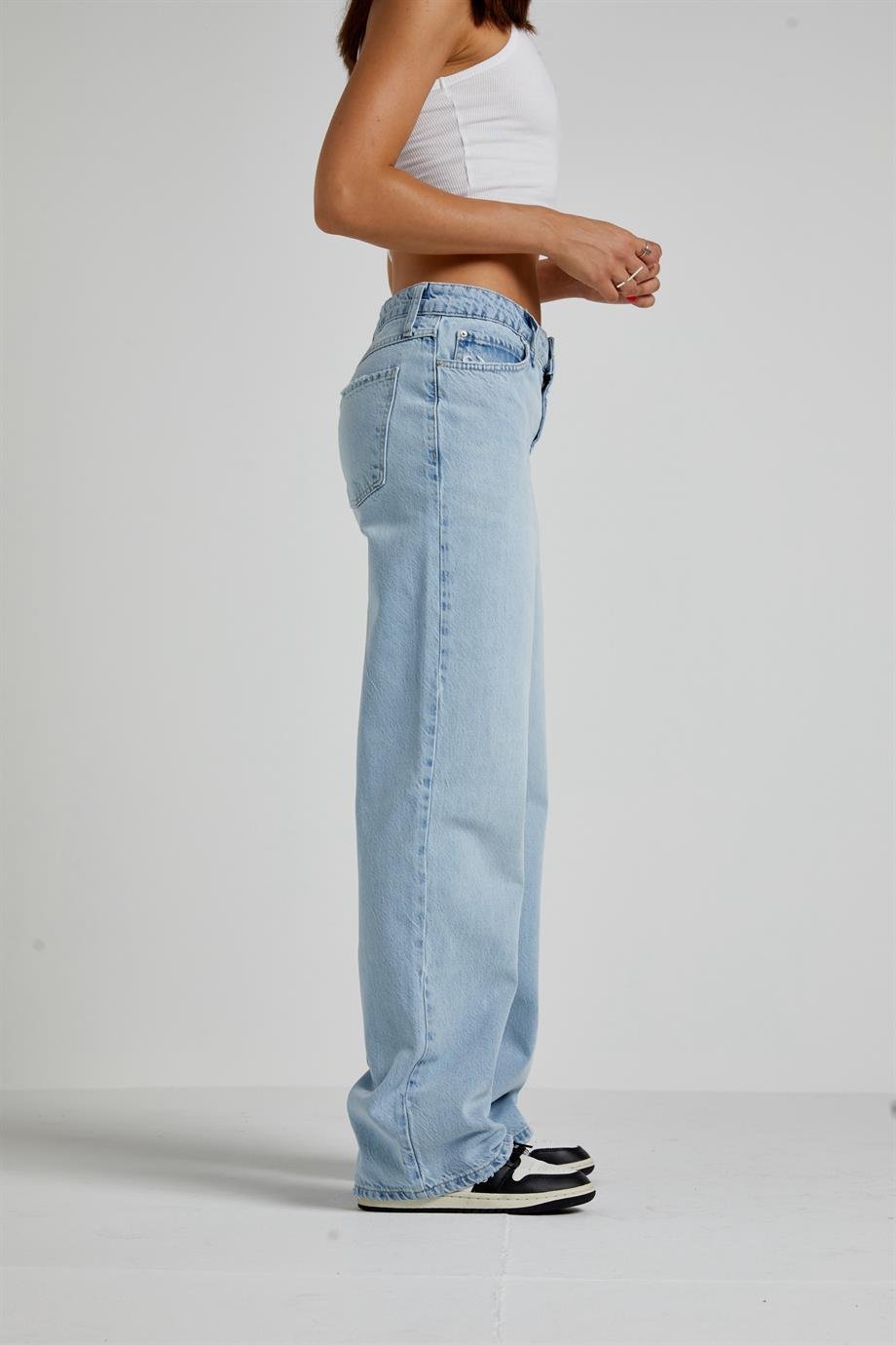 Buz Mavi Straight Jean