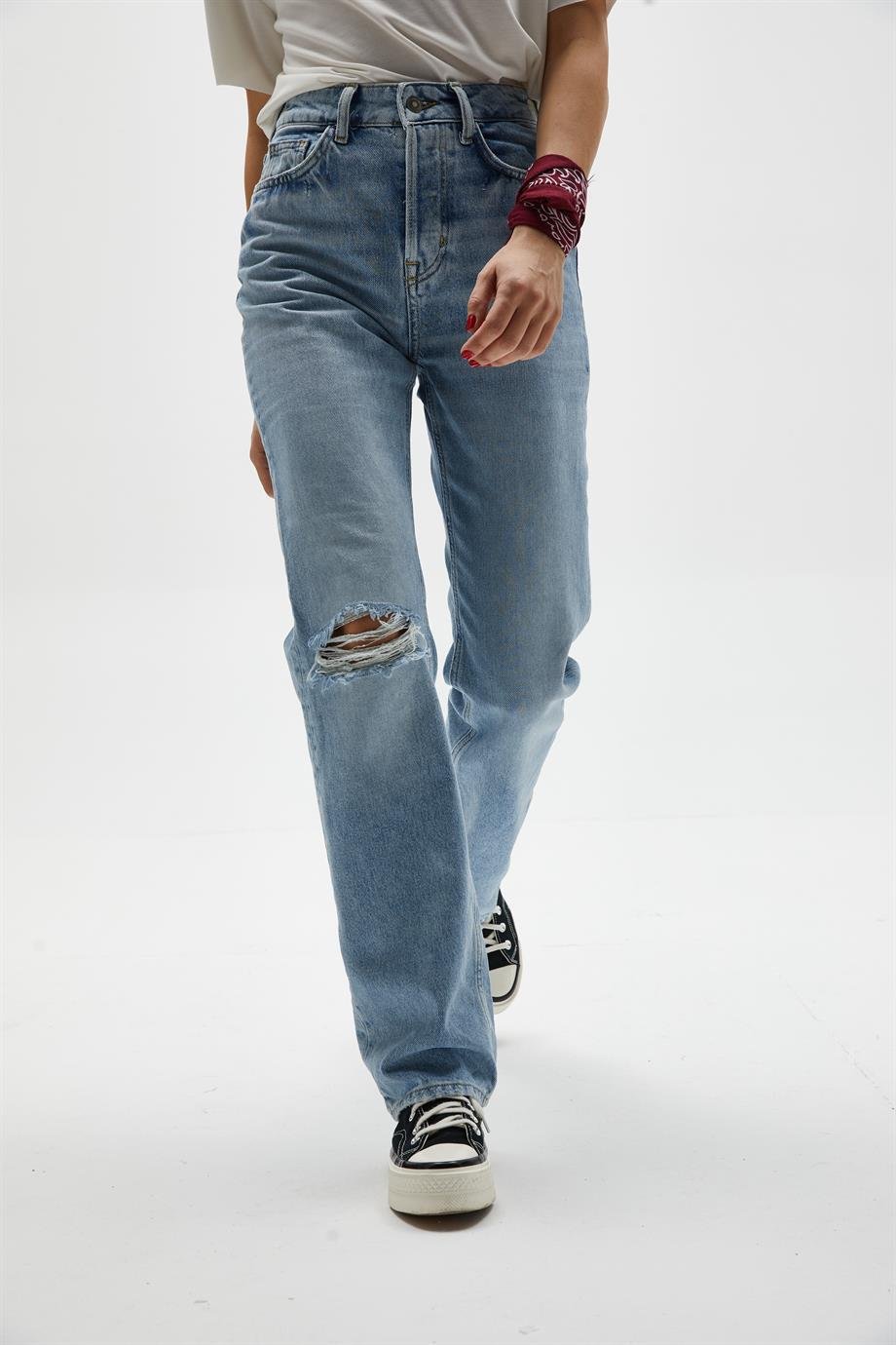 Dizi Yırtık Straight Jean