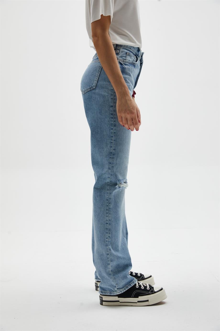 Dizi Yırtık Straight Jean