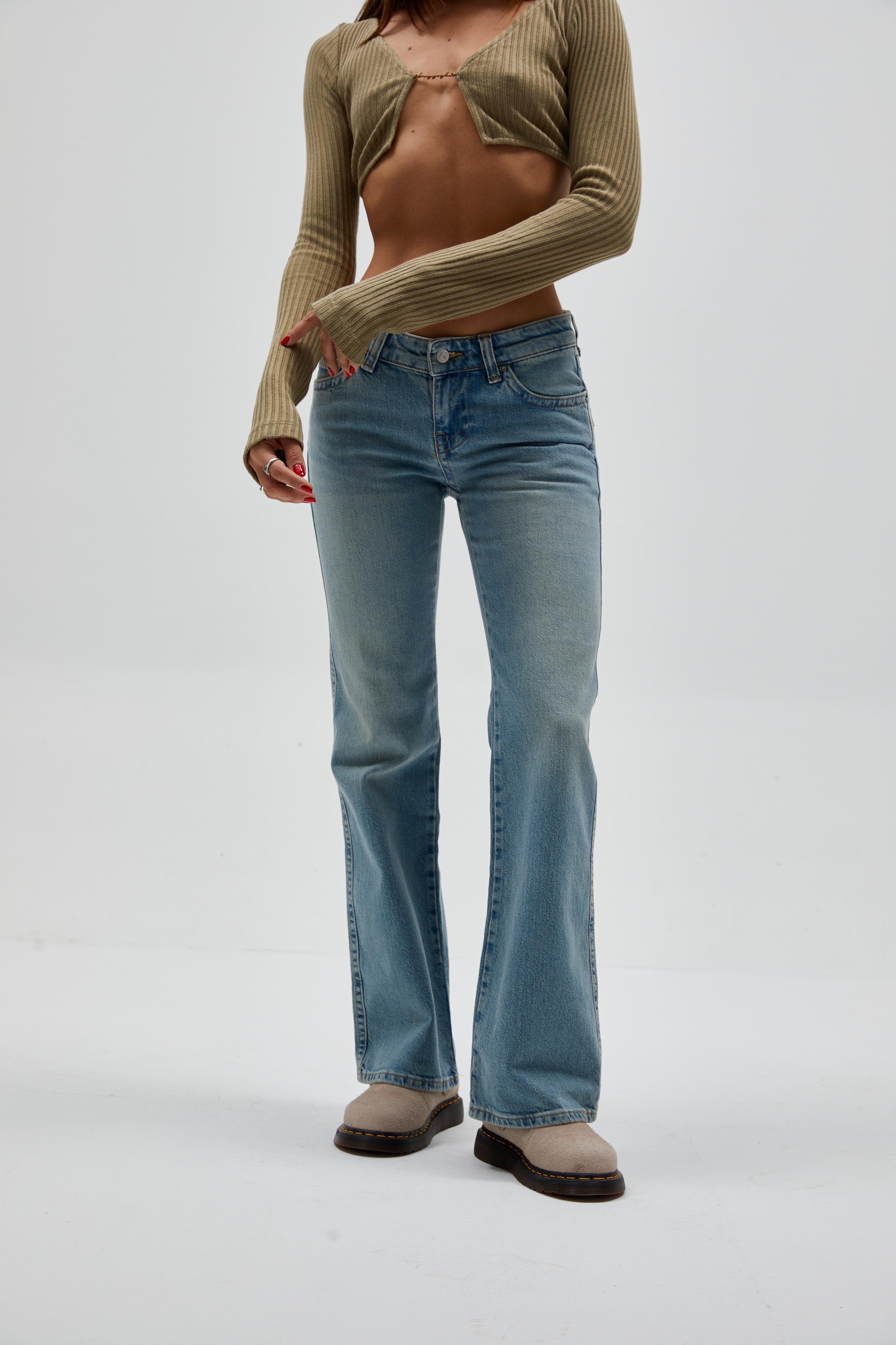 Düşük Bel Cep Detaylı Jean