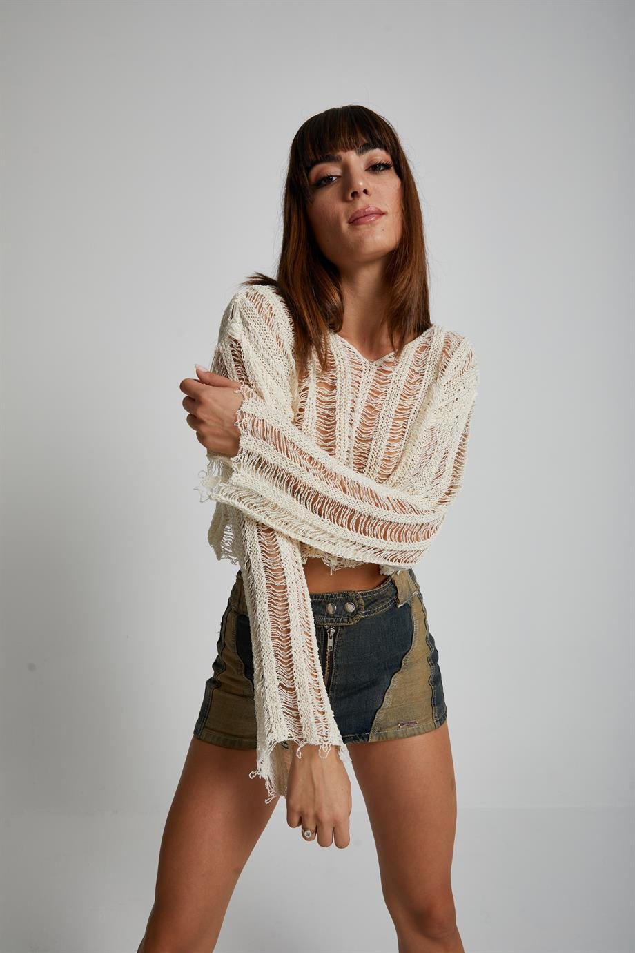 Ekru Ajurlu Top