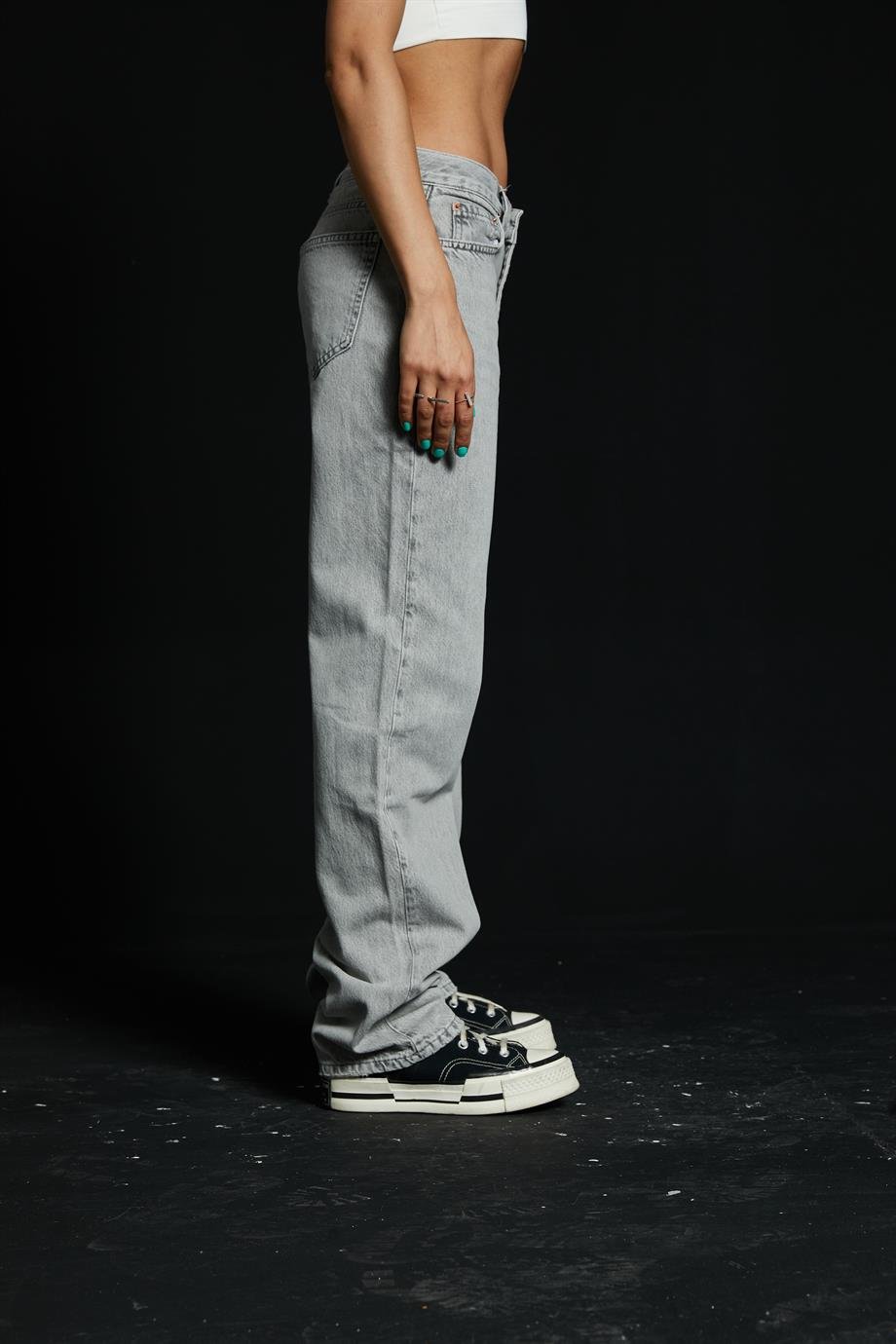 Gri Düşük Bel Straight Jean