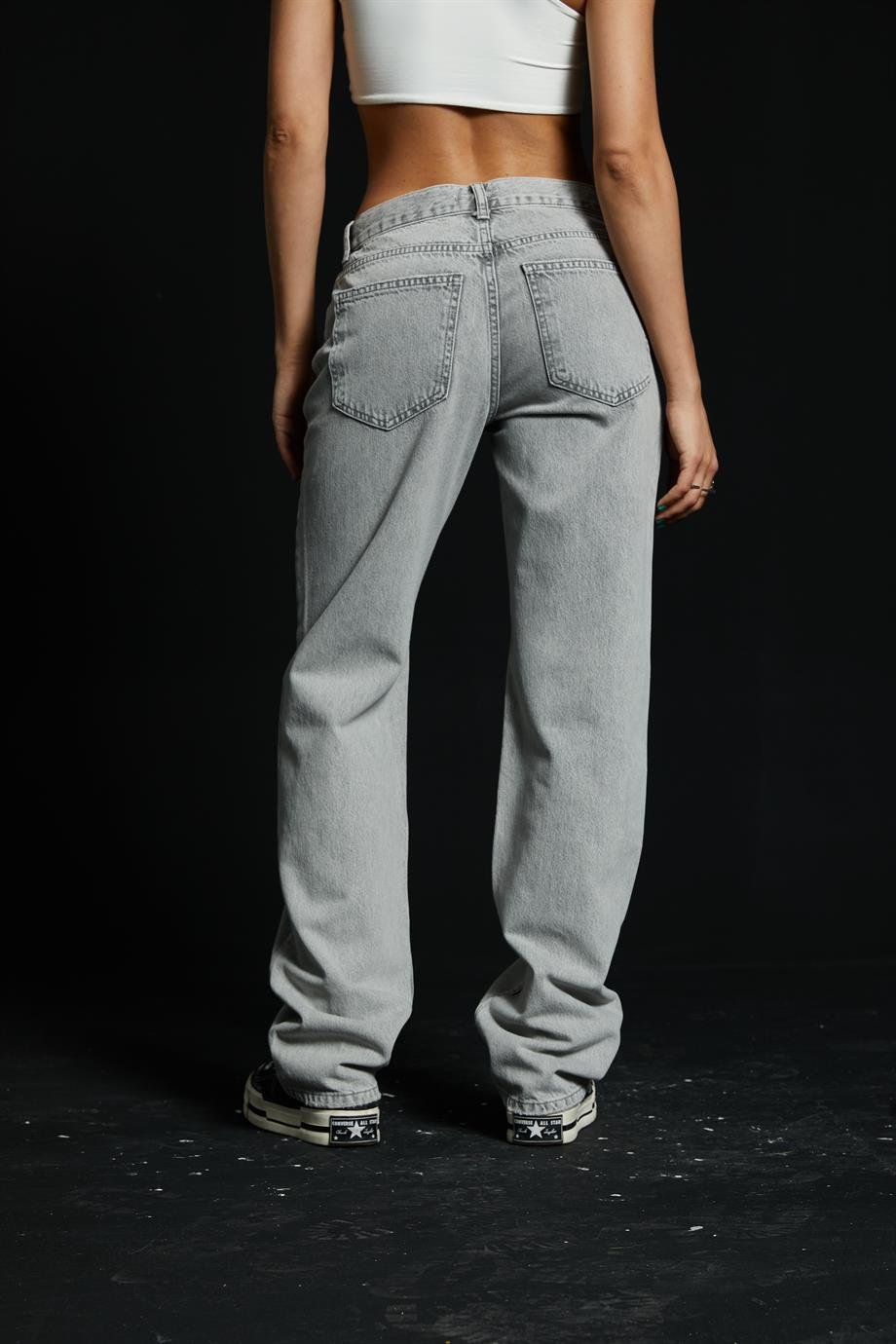 Gri Düşük Bel Straight Jean